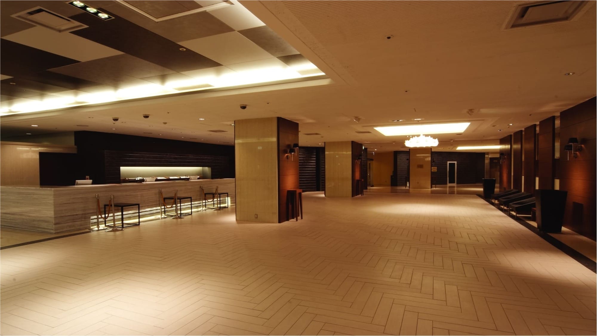 Lobby with calm interior and colors