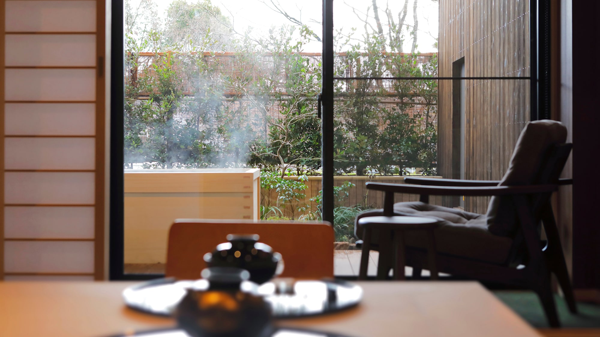 [With open-air bath] New Classic Japanese-Western style room 40 square meters (example)