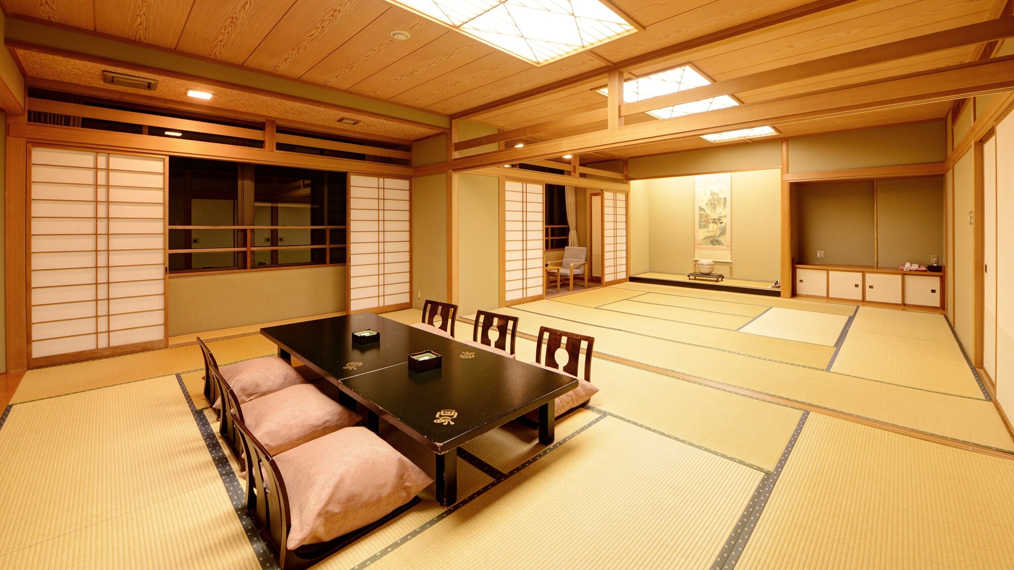 *Room/New building, two rooms