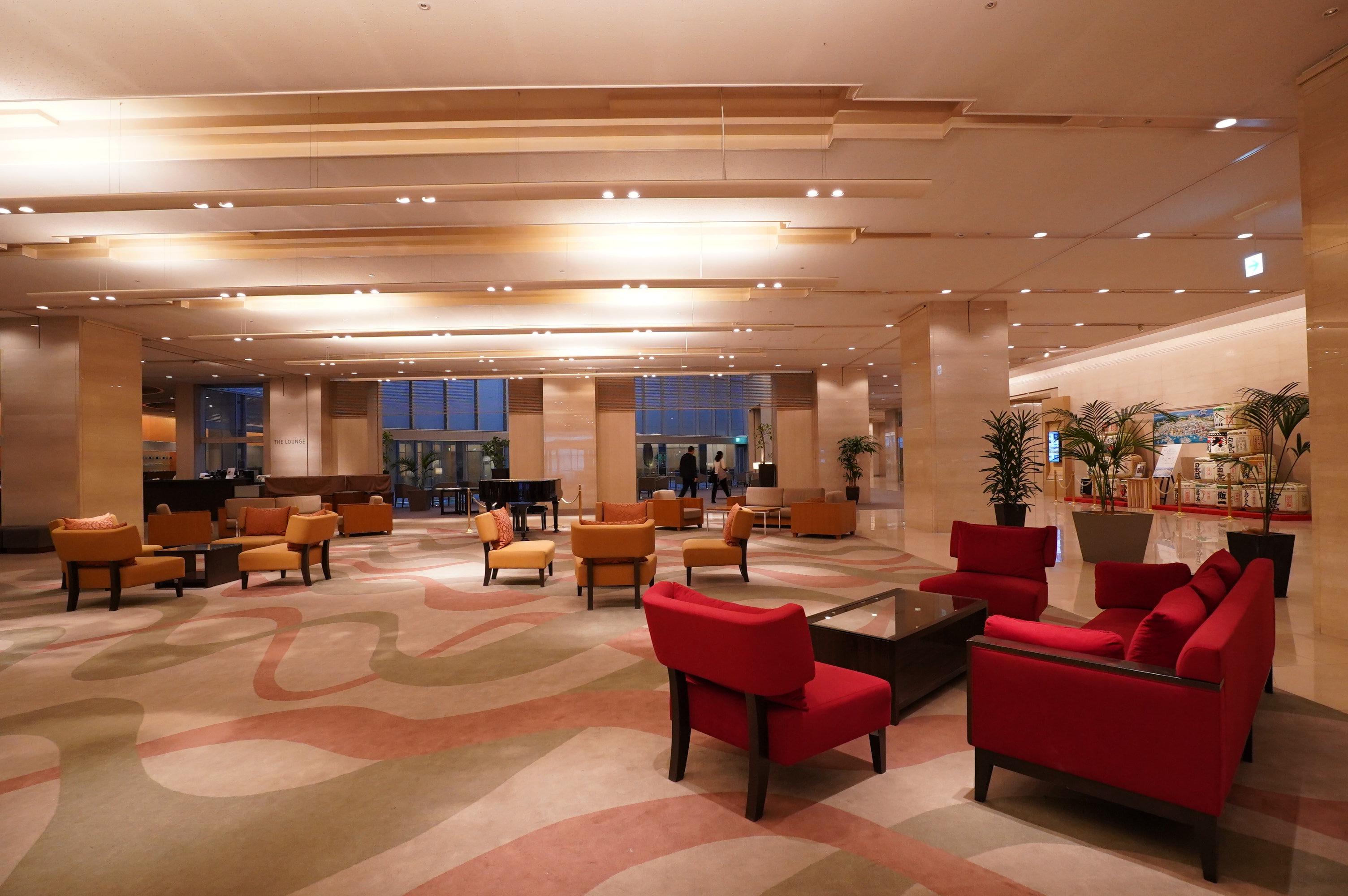 4th floor hotel lobby