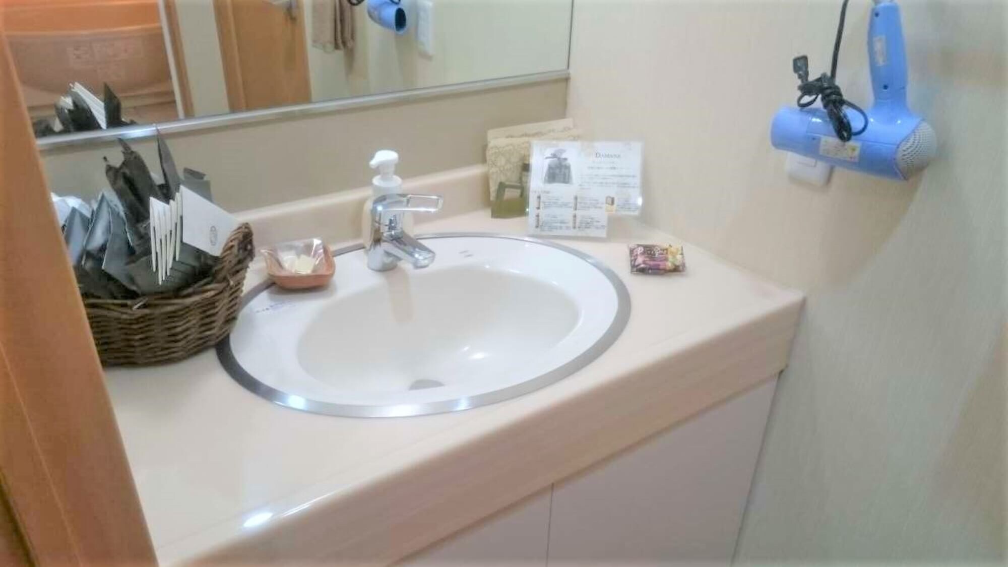 ■ Japanese and Western rooms 36 sqm / 50 sqm bath toilet