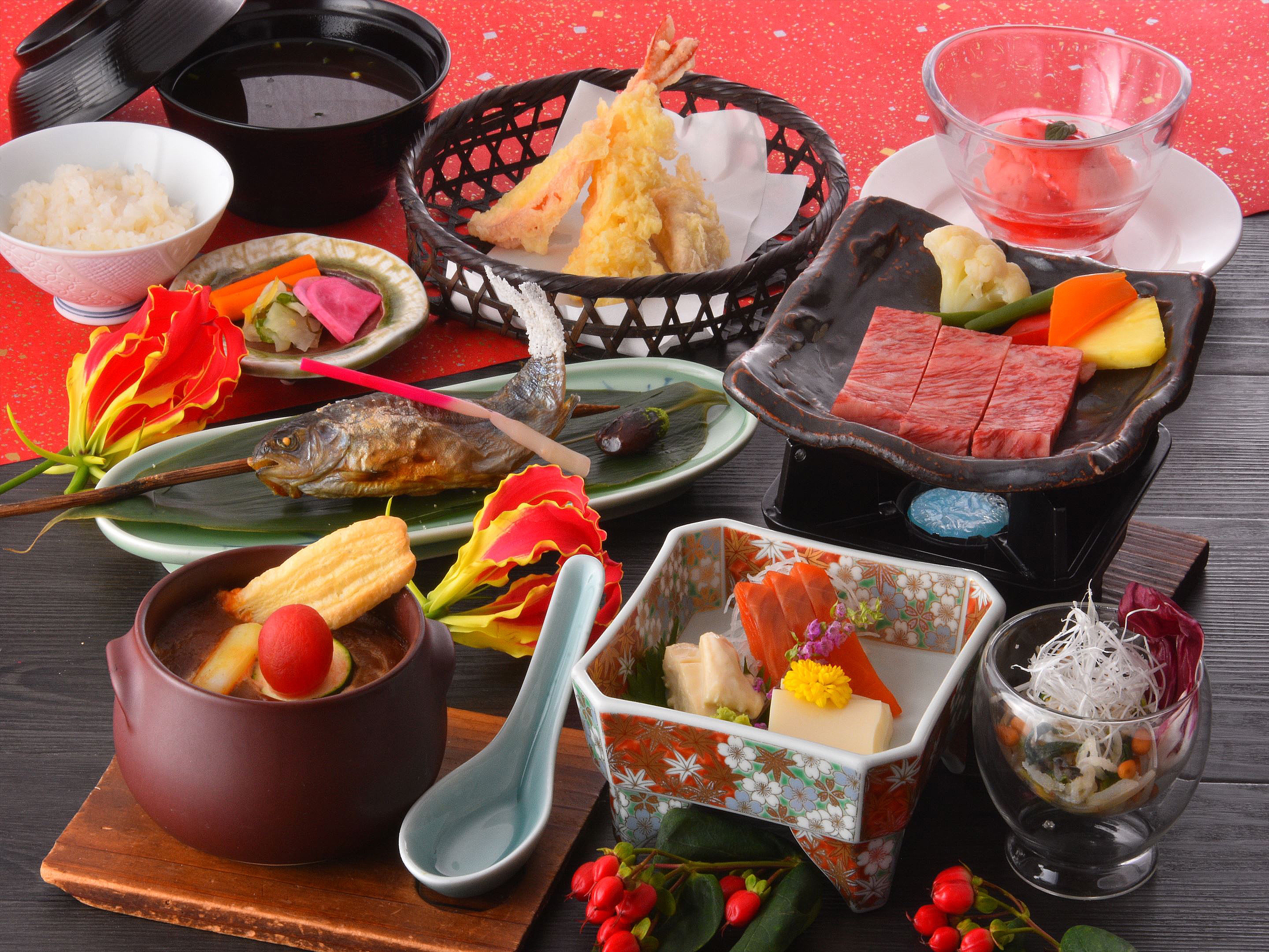 Paket ini mencakup saus demi-glace ala Jepang dan teppanyaki daging sapi Tochigi Wagyu A5 yang populer.