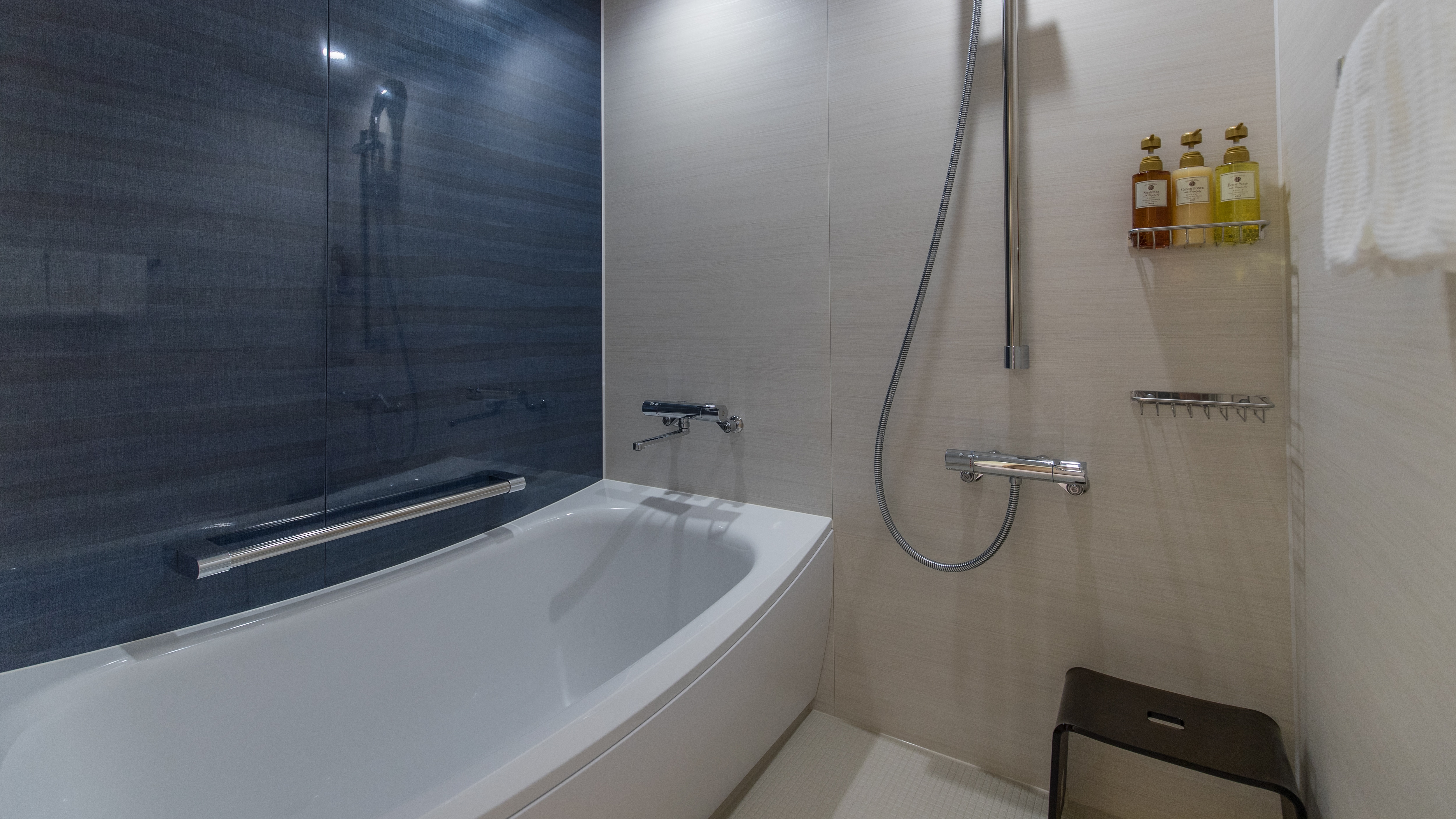 Bathroom | All rooms have a washroom.