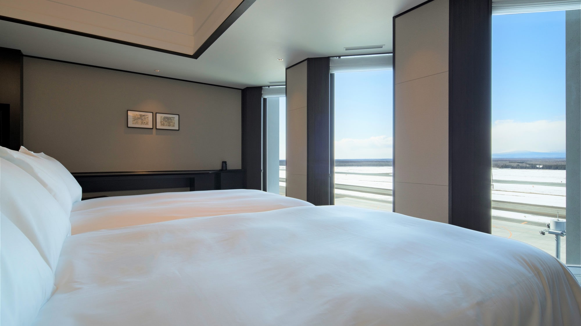 Junior suite room (non-smoking, 63 square meters)