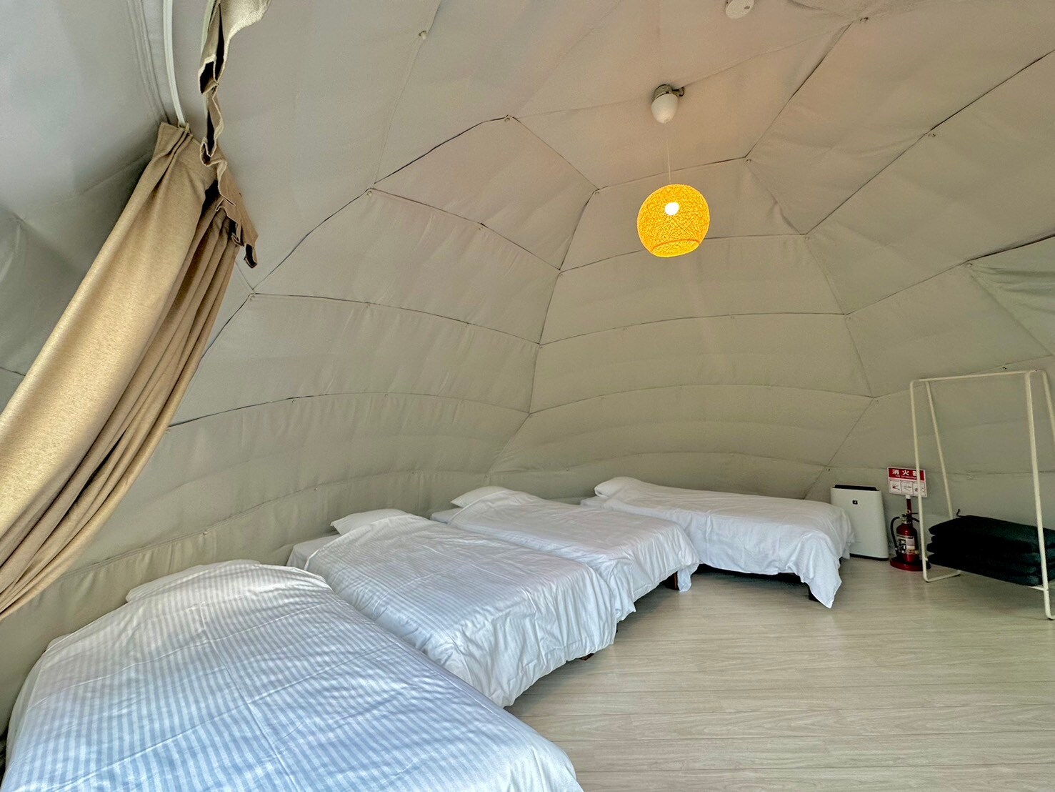 Dome tent (cherry blossom)
