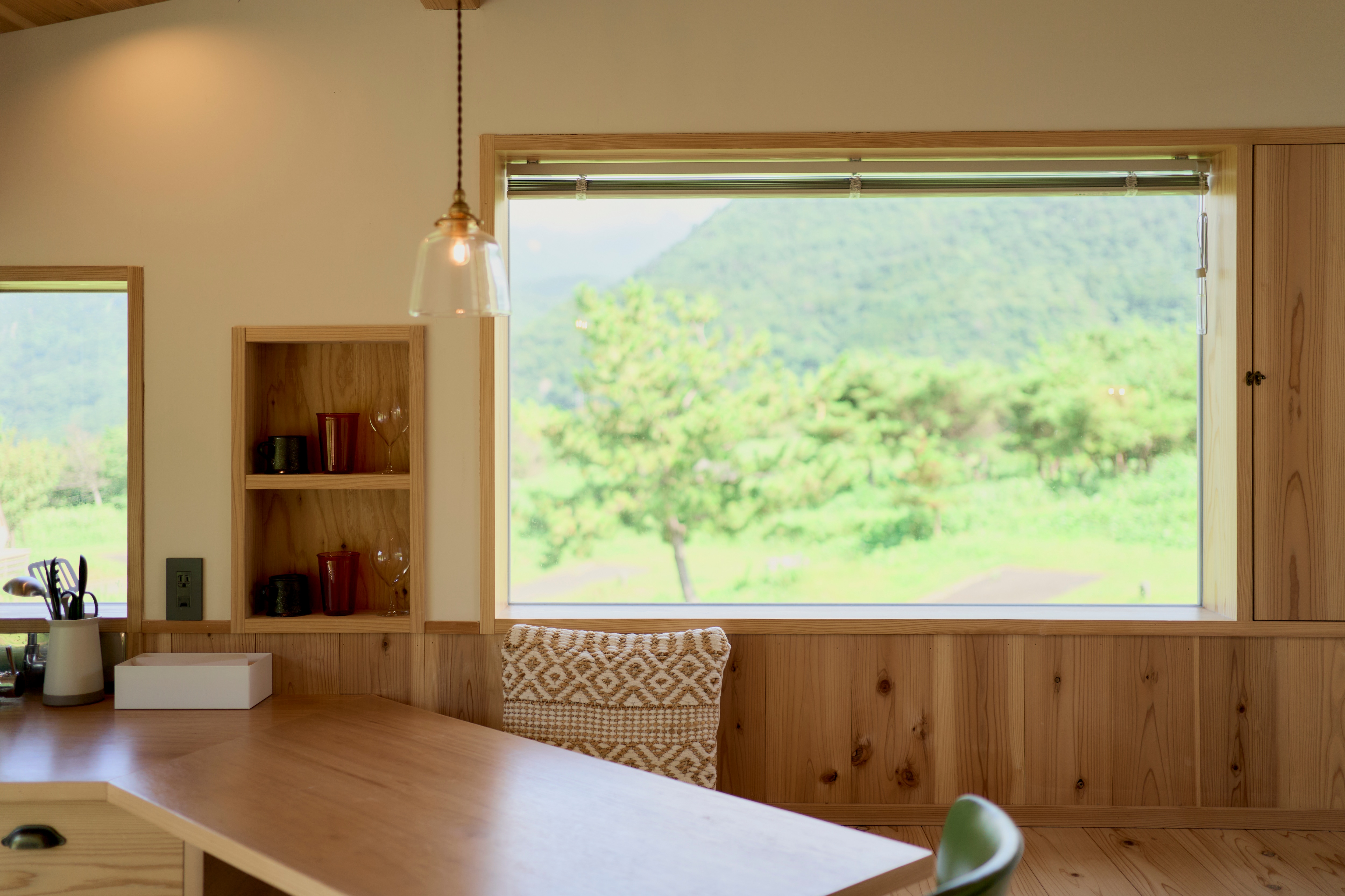 Hut-nest-