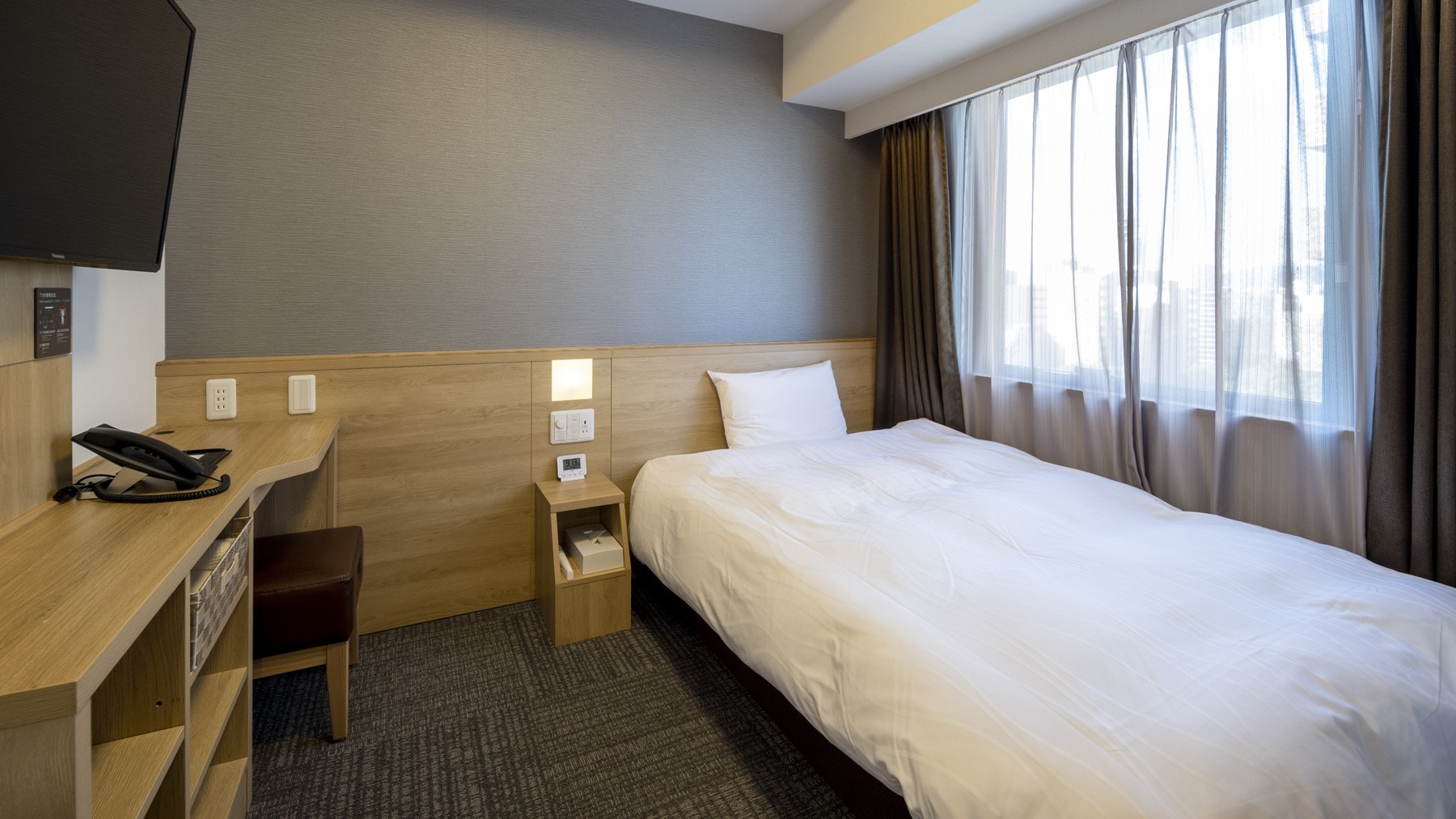 [Non-smoking] Economy single [without bath] Approximately 13.7 square meters Simmons bed (120 & times; 195 cm)