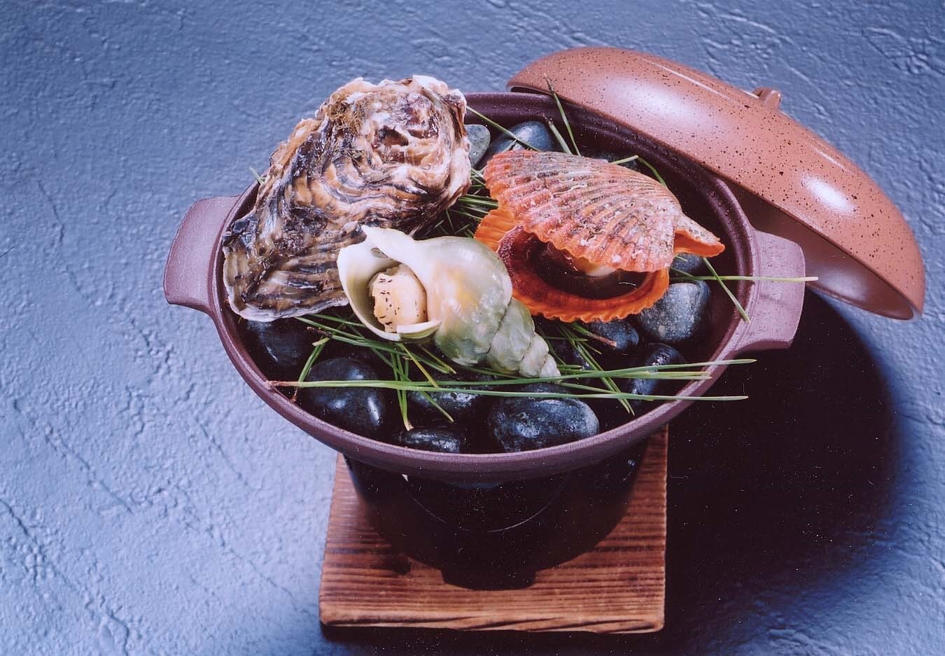 Seasonal Isogai Ceramic Plate