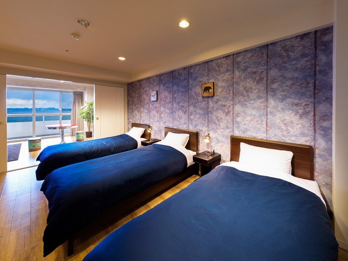 Spacious guest rooms in the main building with ocean views (example)