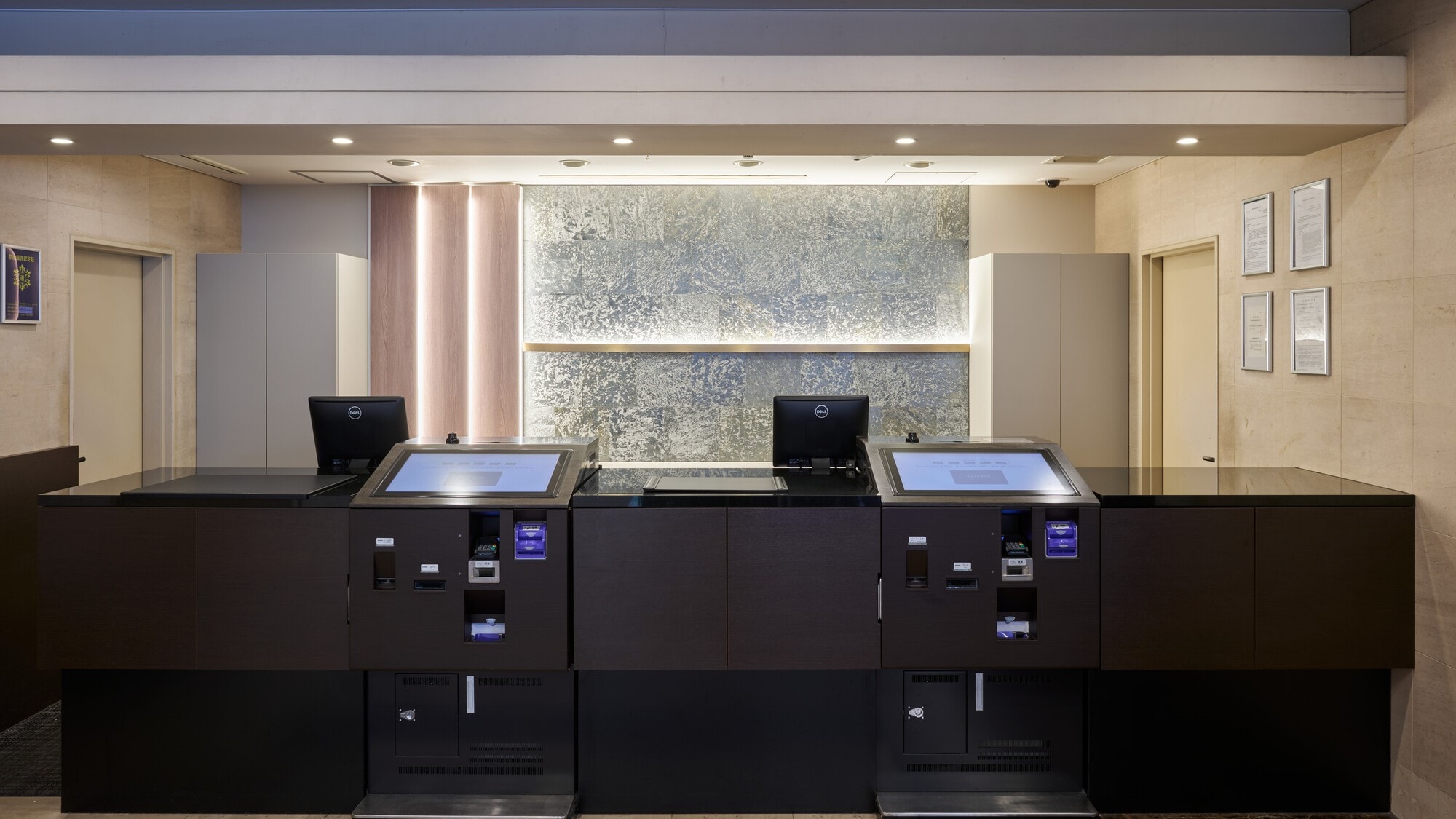 [Front counter]