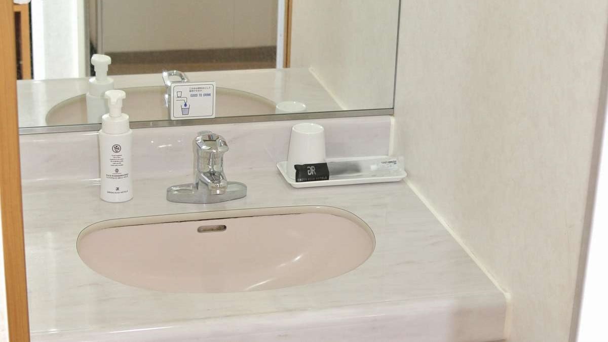 單人（淋浴間、獨立洗臉盆型）洗臉盆