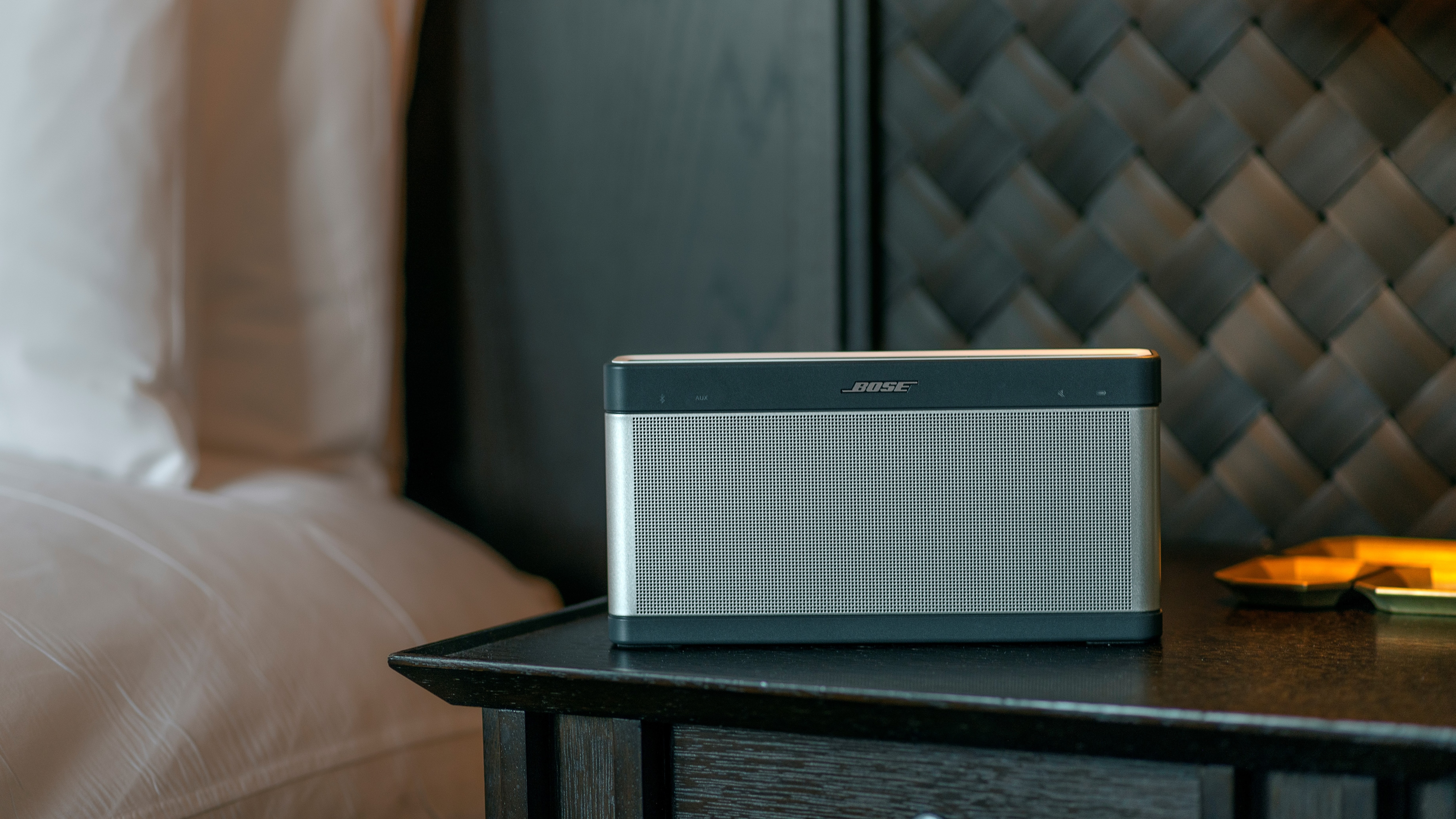 Suite King/High Floor/Free Minibar (BOSE Bluetooth Speaker)
