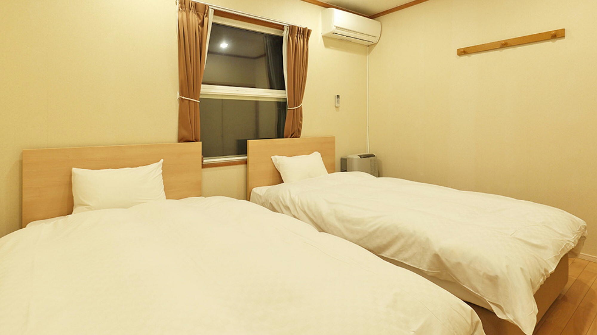 [Lakeside Dog Villas with special seats overlooking the lake] P6 Bedroom