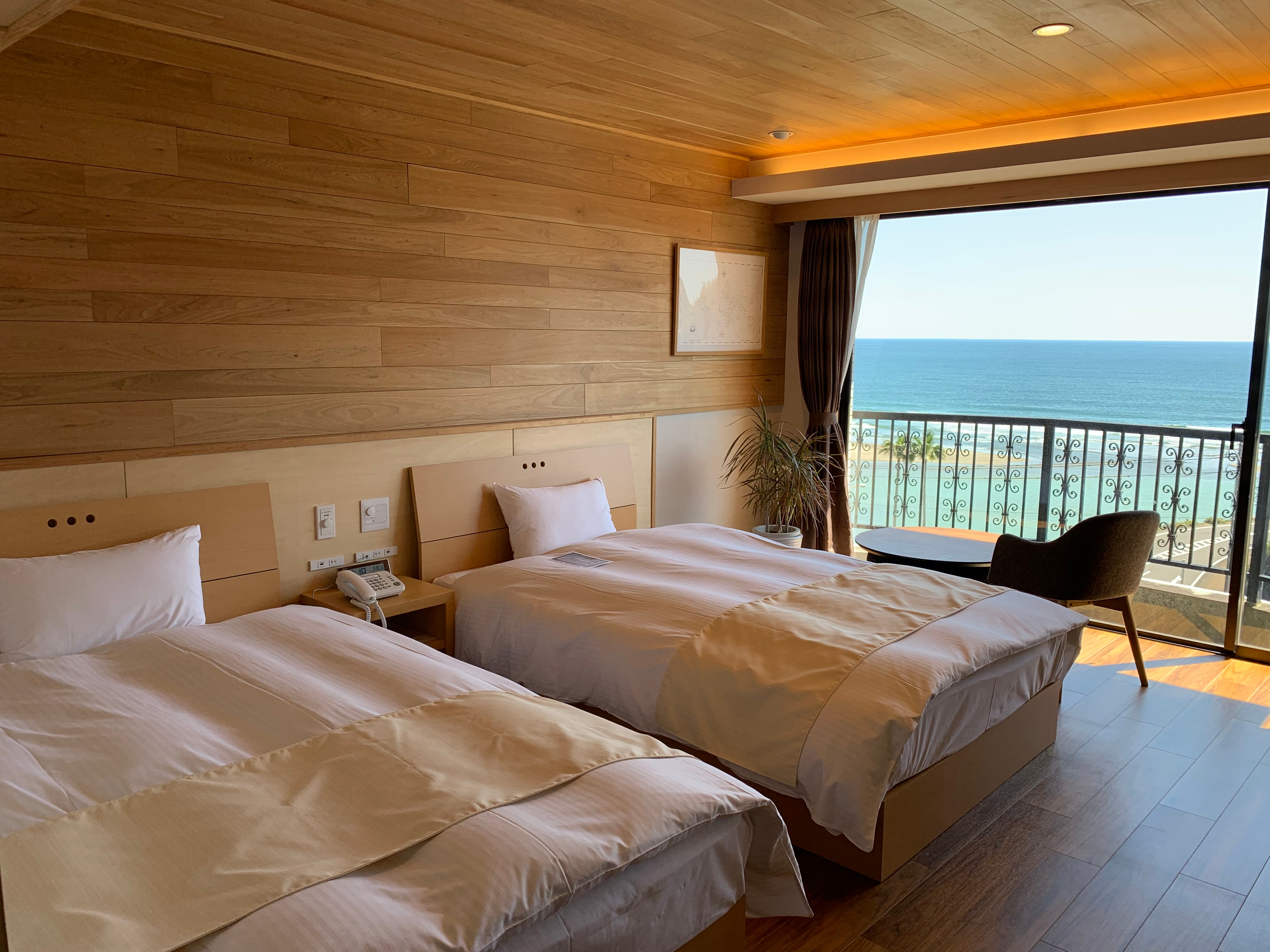 [海景] 豪华双床房