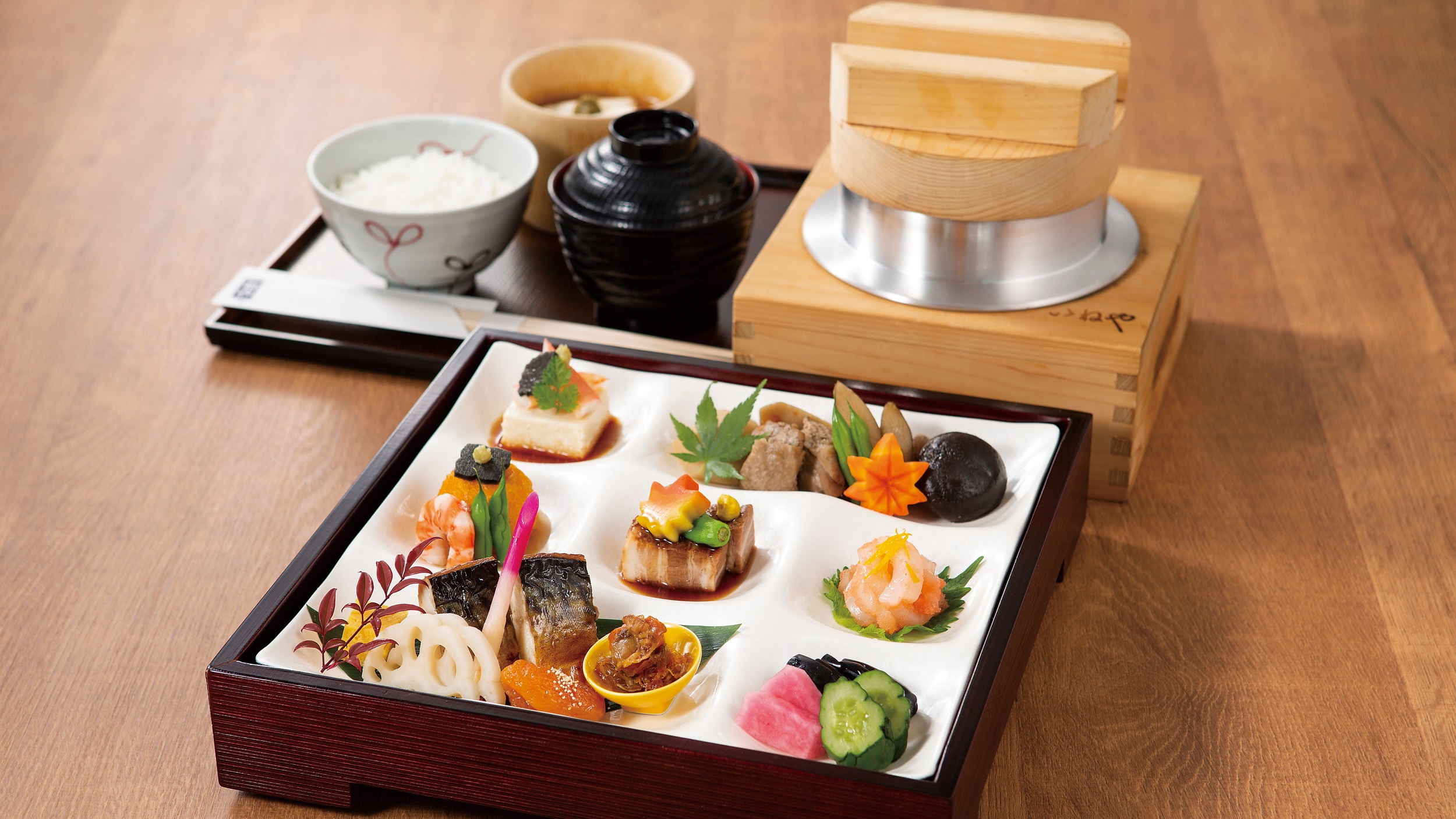 Breakfast - Japanese set meal (winter) ■An example of a winter menu. A set of rice cooked in a pot, miso soup, seasonal side dishes, and homemade tofu.