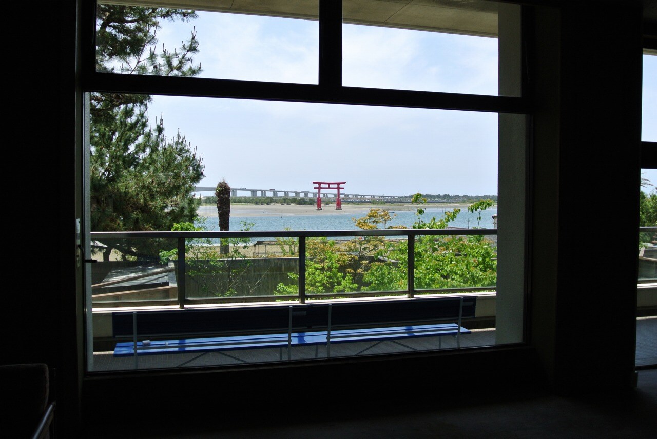 Lobby red torii gate