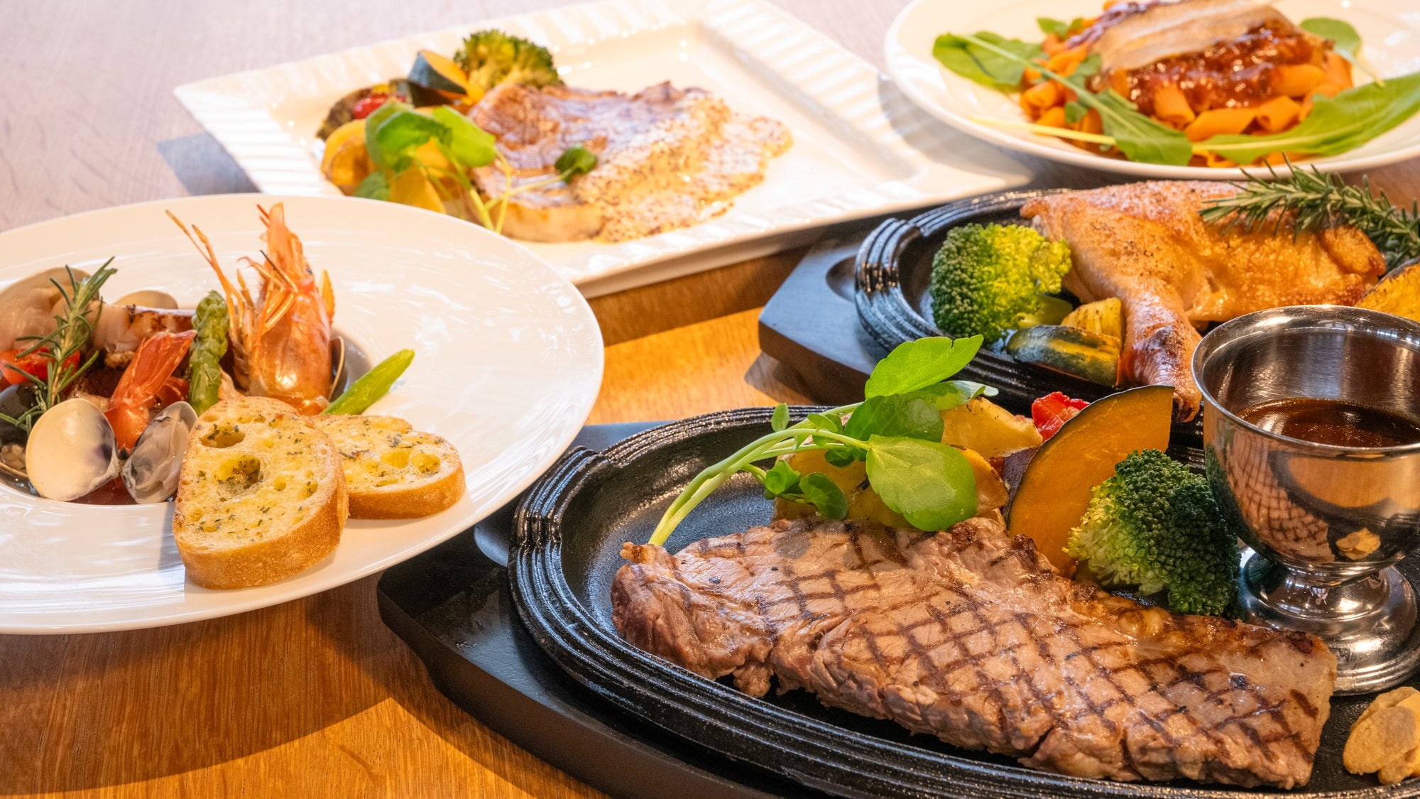 *【あじさいランチ】選べるメインとハーフビュッフェ付