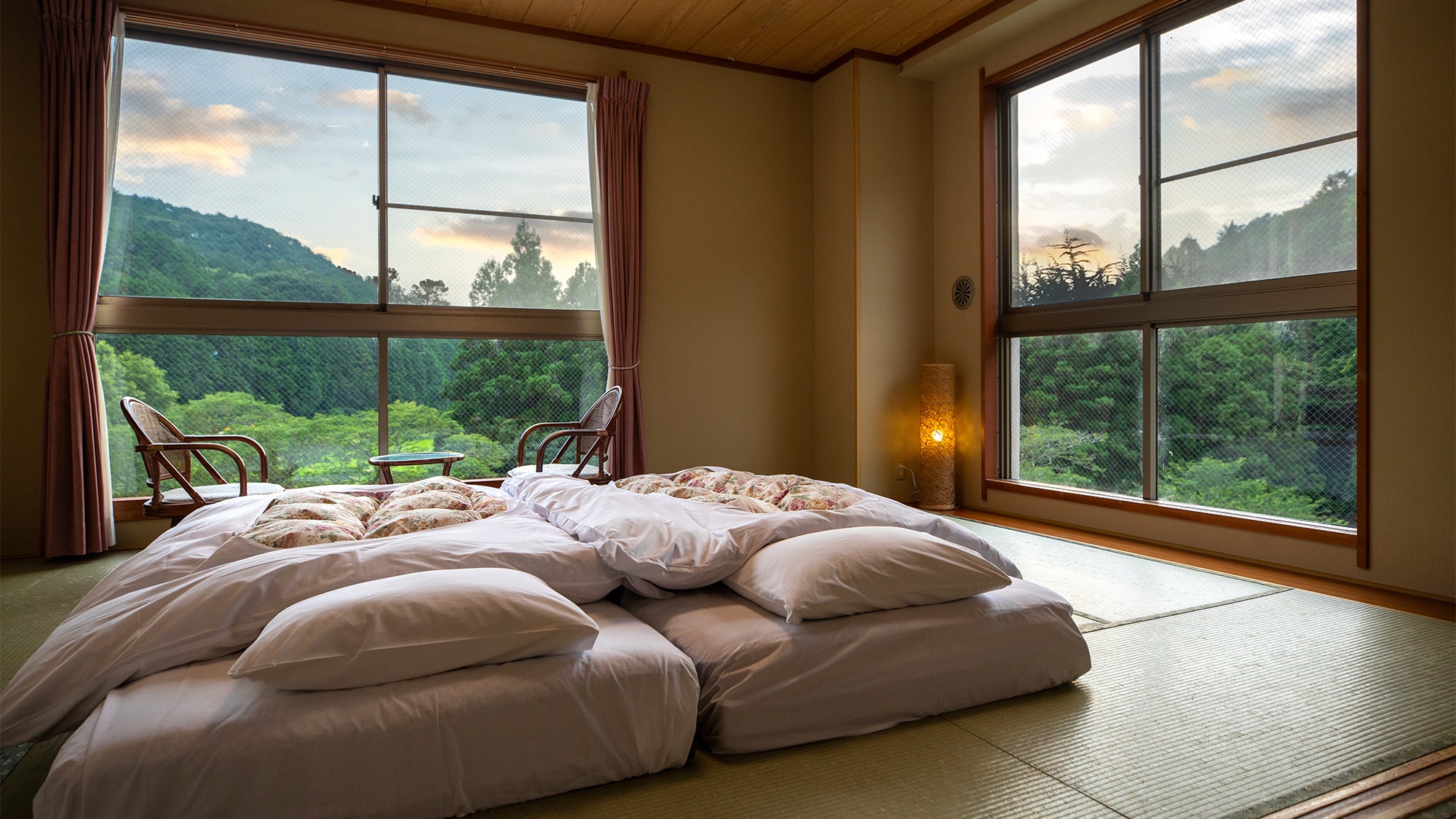 [New building] Japanese-style room with next room