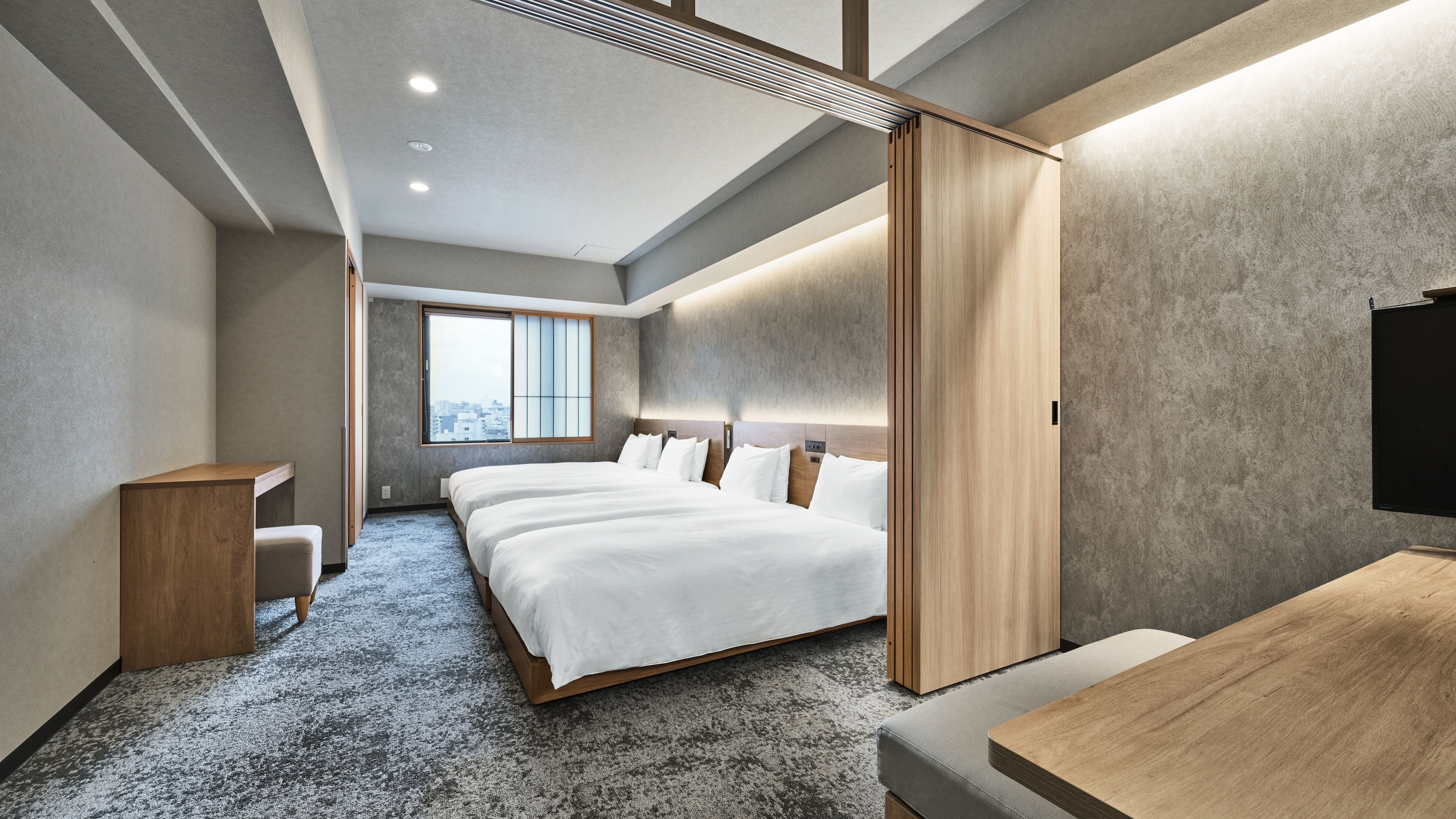 1 Bedroom Apartment (4 Singles)