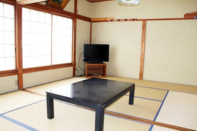 [Japanese-style room with 12 tatami mats]...All rooms have ocean views