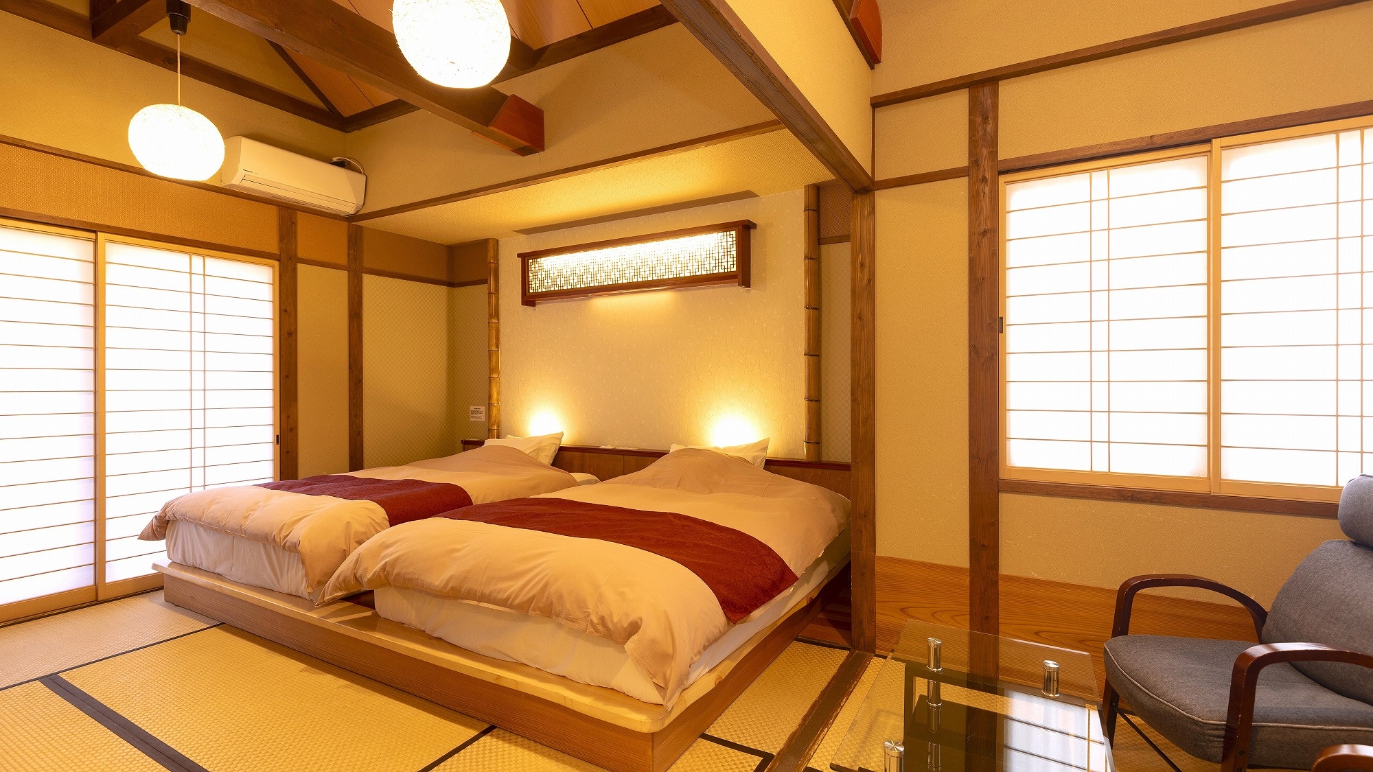 [Japanese-Western room] With semi-open-air bath