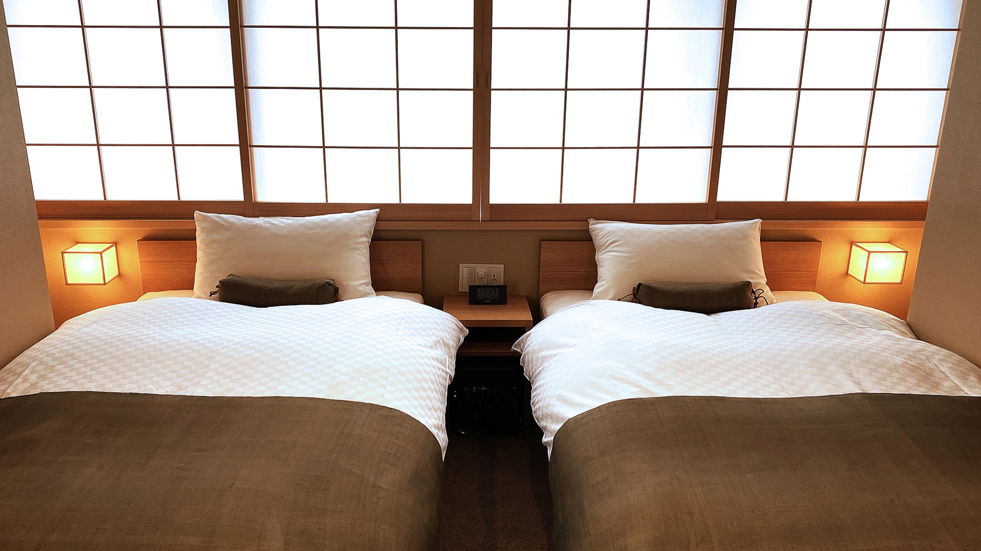 ห้องทวินปานกลางสไตล์ญี่ปุ่น-ตะวันตก