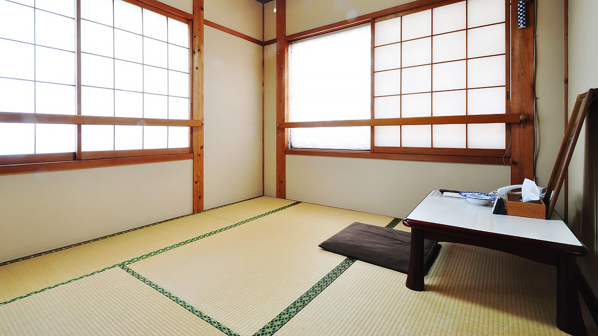 [Japanese-style room 4 tatami mats] A Japanese-style room where you can relax.