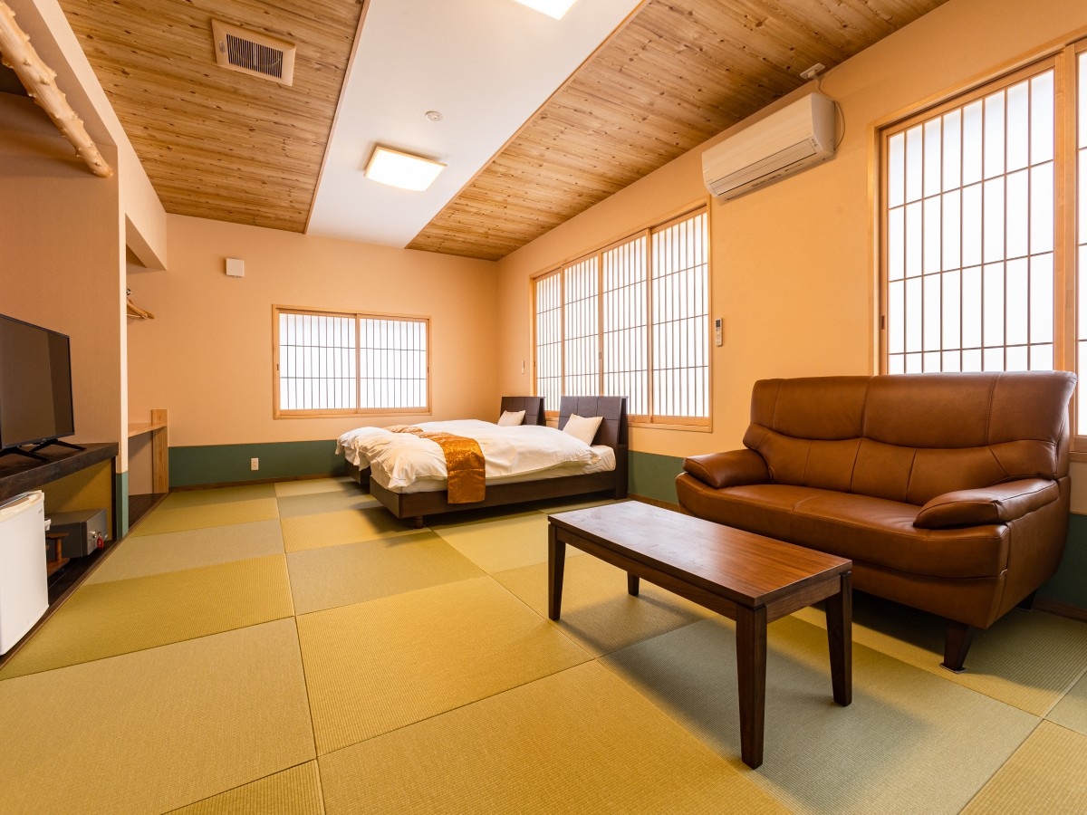 2022 Renovated Japanese-style room 16 tatami mats 201 Twin
