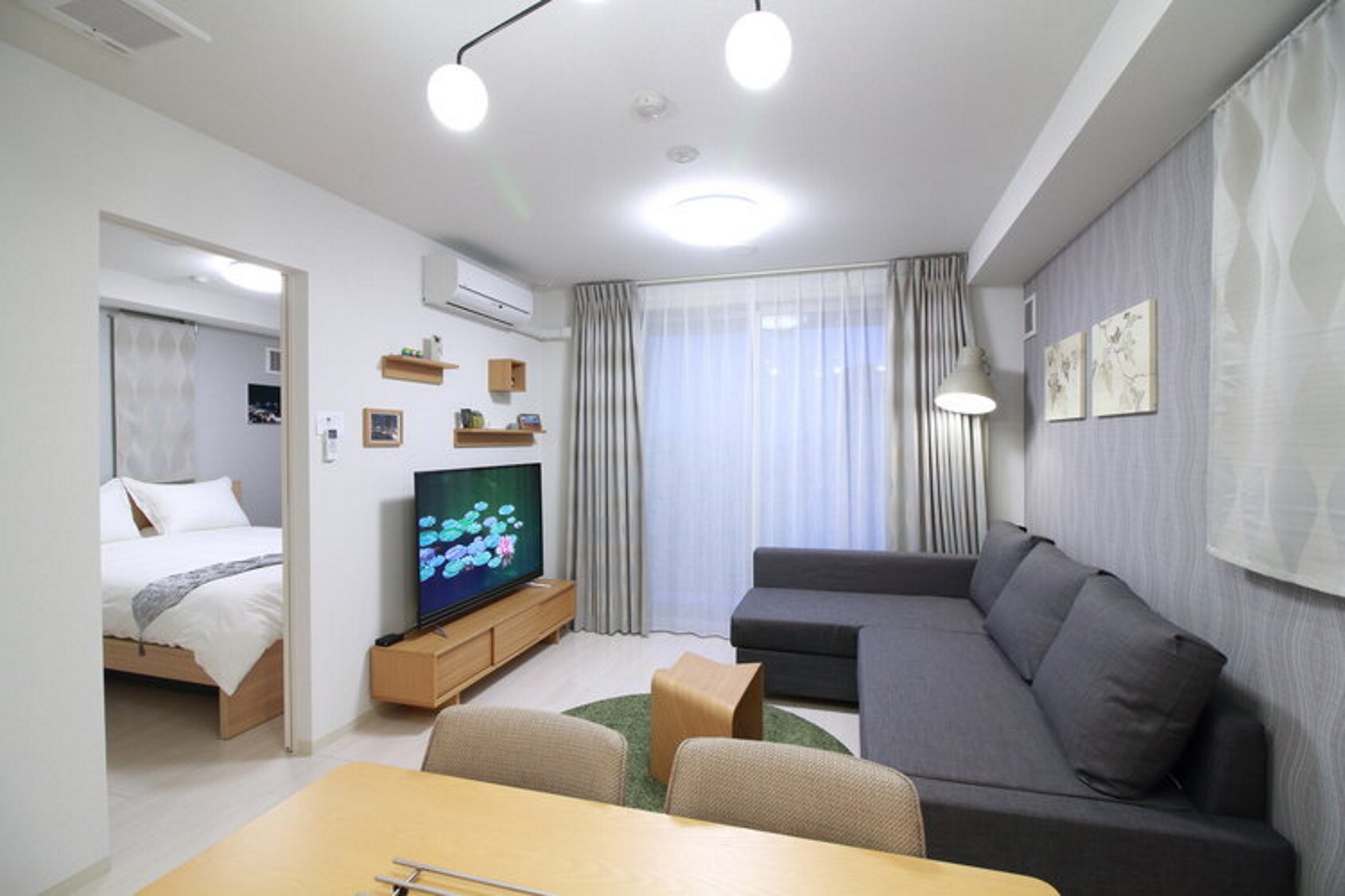 Guest Rooms 201 and 601