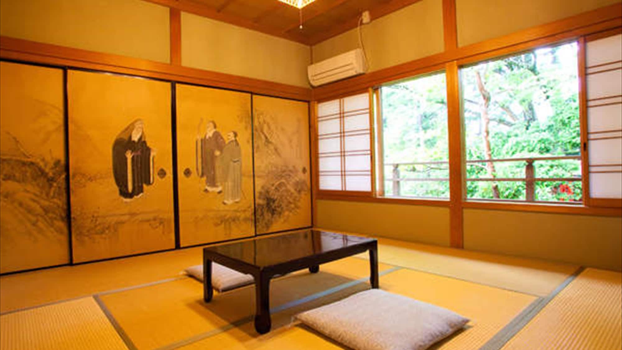 Guest room: 2-room partition (with toilet, washbasin, air conditioning and heating) 12 tatami mats + 4 tatami mats
