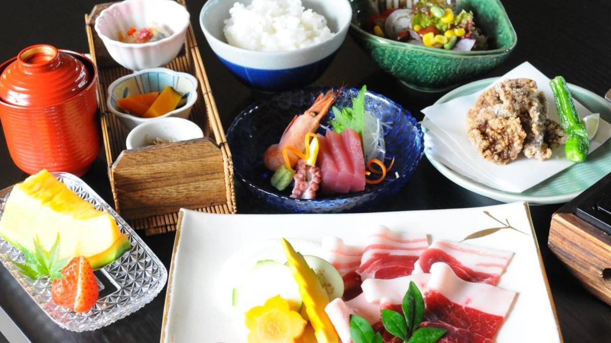 *[Gibier Kaiseki] เนื้อหมูป่าจาก Tanba Sasayama เสิร์ฟในหม้อเหล็กสำหรับเสิร์ฟครั้งเดียว
