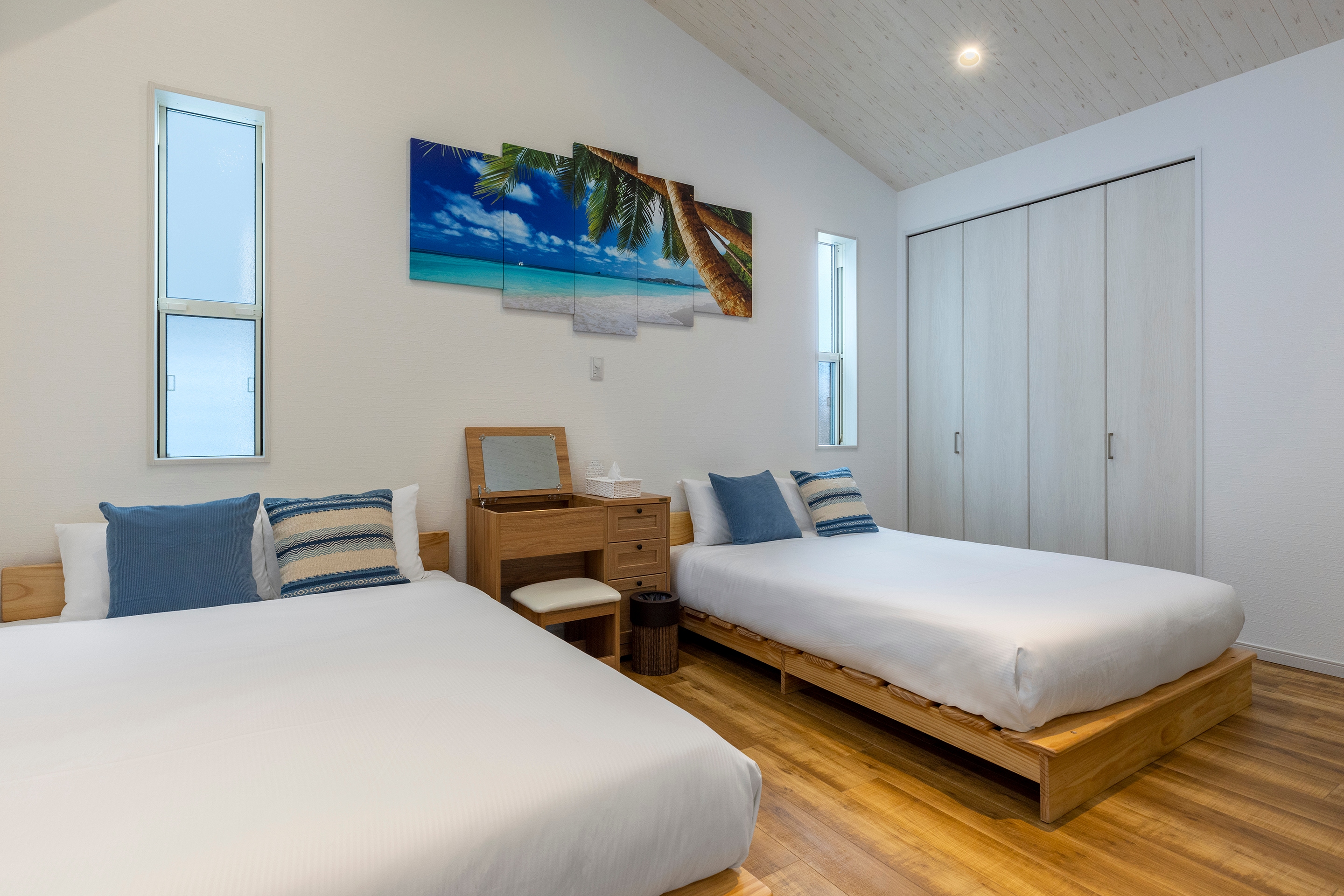 [La Ohana 1] You can relax in a room filled with a tropical atmosphere.