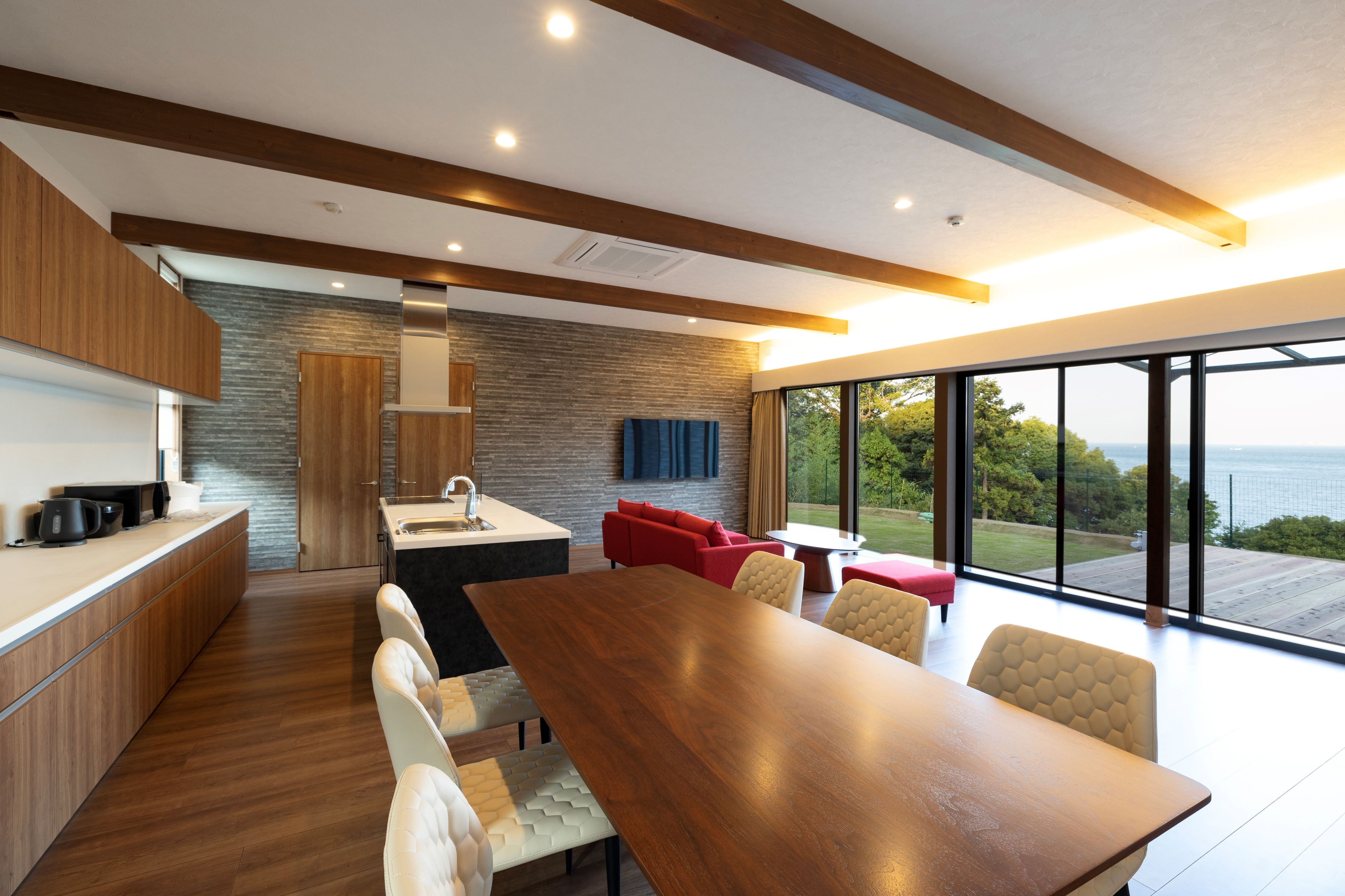 Living room (HILLSIDEBASE #02)