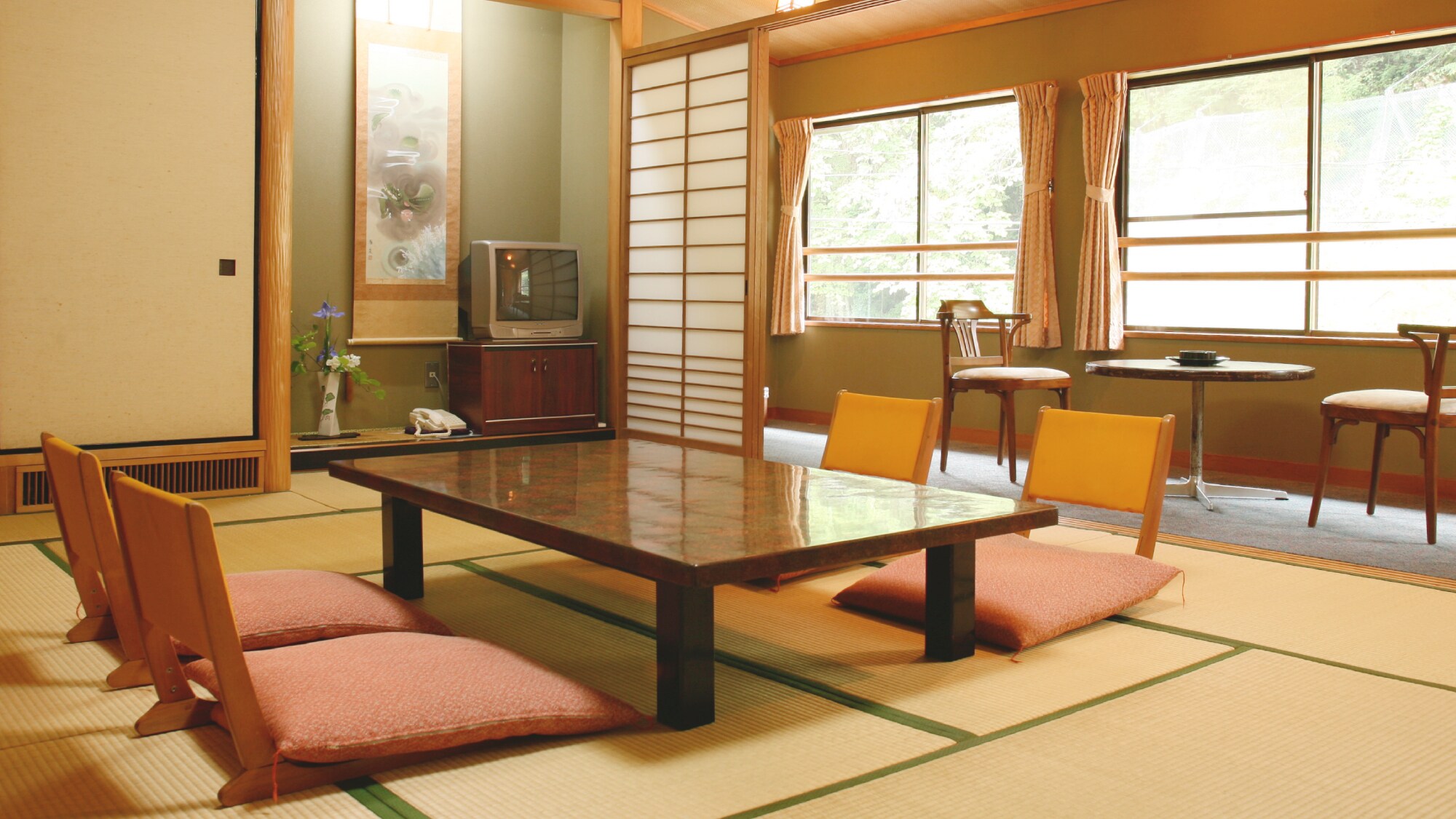 ■All rooms are non-smoking■Free upgrade to a 12-tatami Japanese-style room