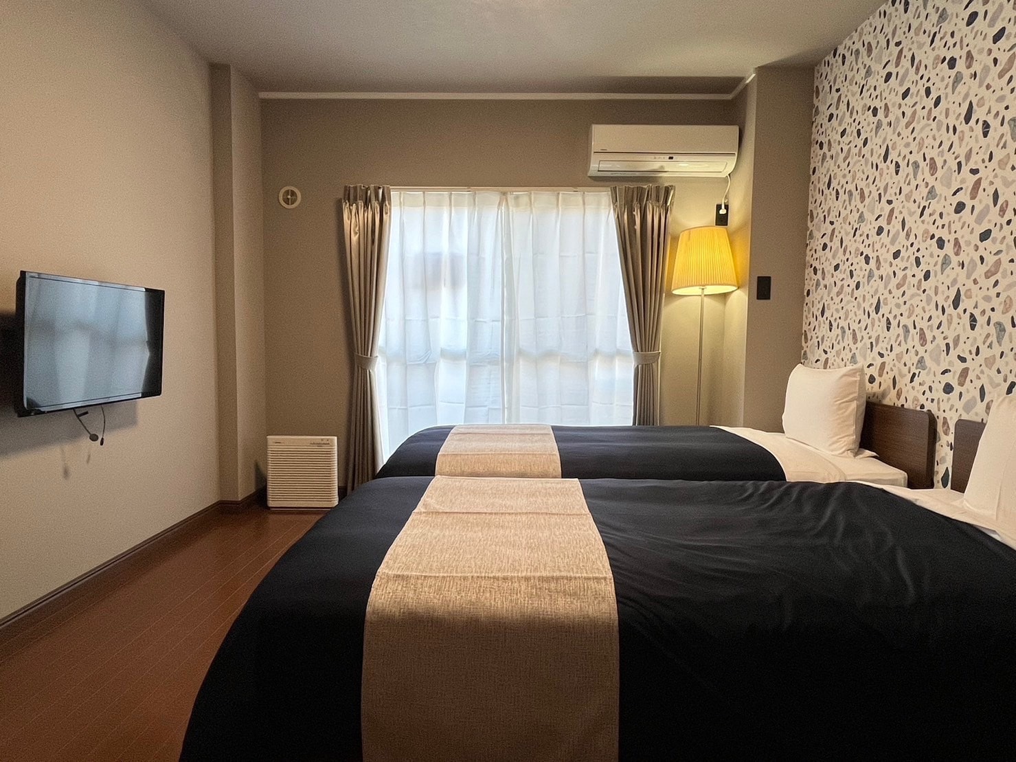 Kamar tamu lantai 2