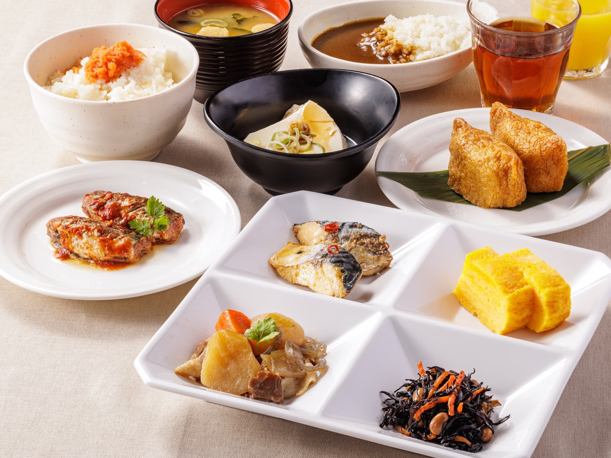 Beragam pilihan prasmanan sarapan yang menampilkan cita rasa Fukuoka dan Kitakyushu.