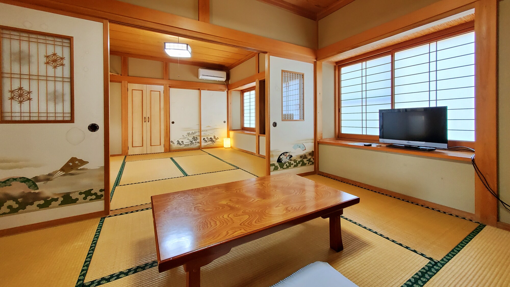 【别馆】相邻两间日式房间①（日式房间8张榻榻米+6张榻榻米）