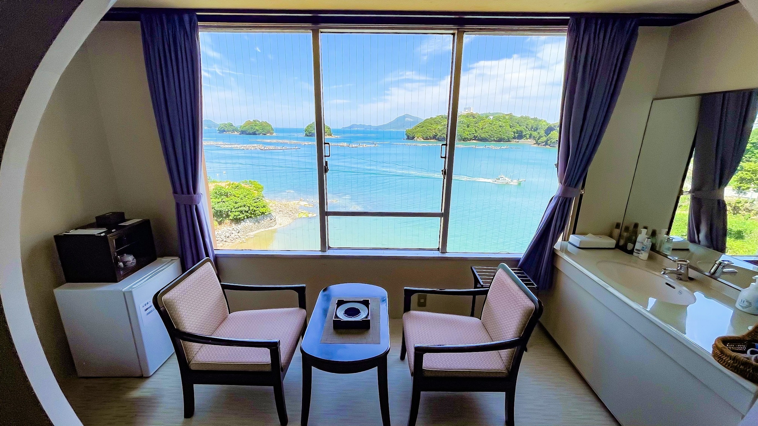 Phòng [Phòng kiểu Nhật 10 chiếu tatami] Âm thanh sóng / Có buồng tắm vòi sen / Cải tạo một phần vào tháng 9 năm 2022 / Phòng kiểu Nhật thư giãn