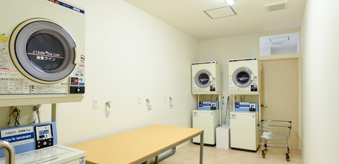 [Example of inside the building] We have a coin laundry. Don't worry if your clothes get dirty♪ (*Paid)