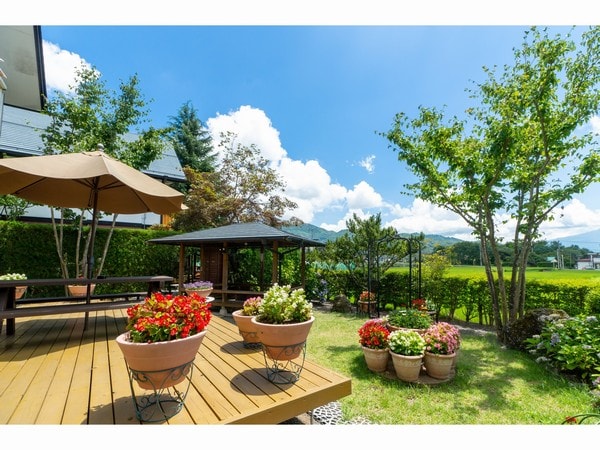 富士山景观小屋/带木甲板的花园