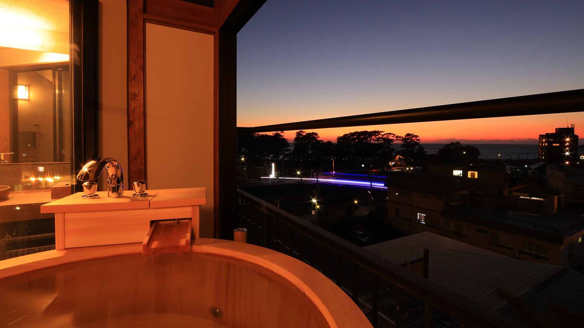 Open in winter 2022 5th floor non-smoking room with open-air bath [Hanazuki]