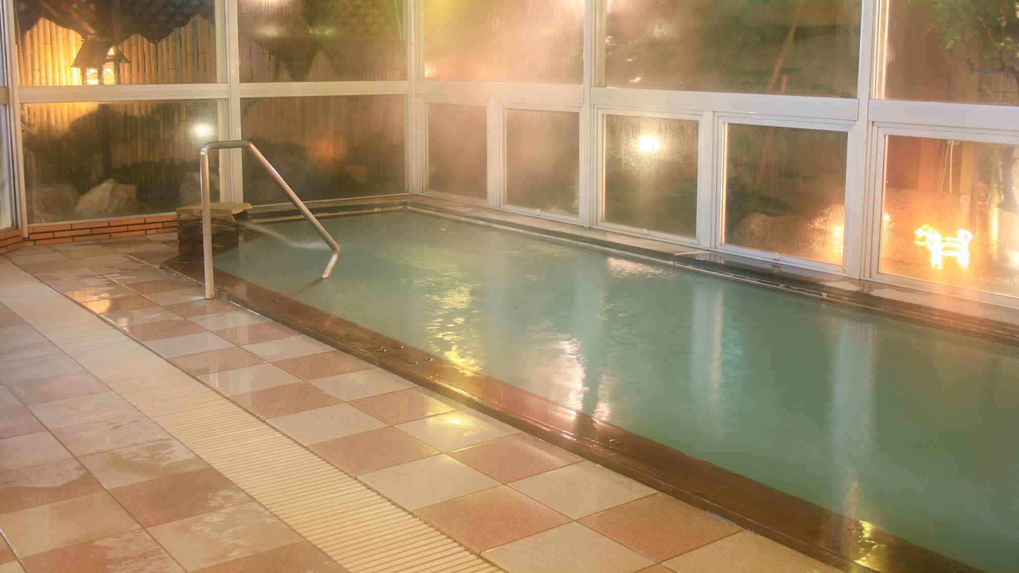 「上山田溫泉」的天然大溫泉「荒門之湯」被選為日本「百名溫泉」之一