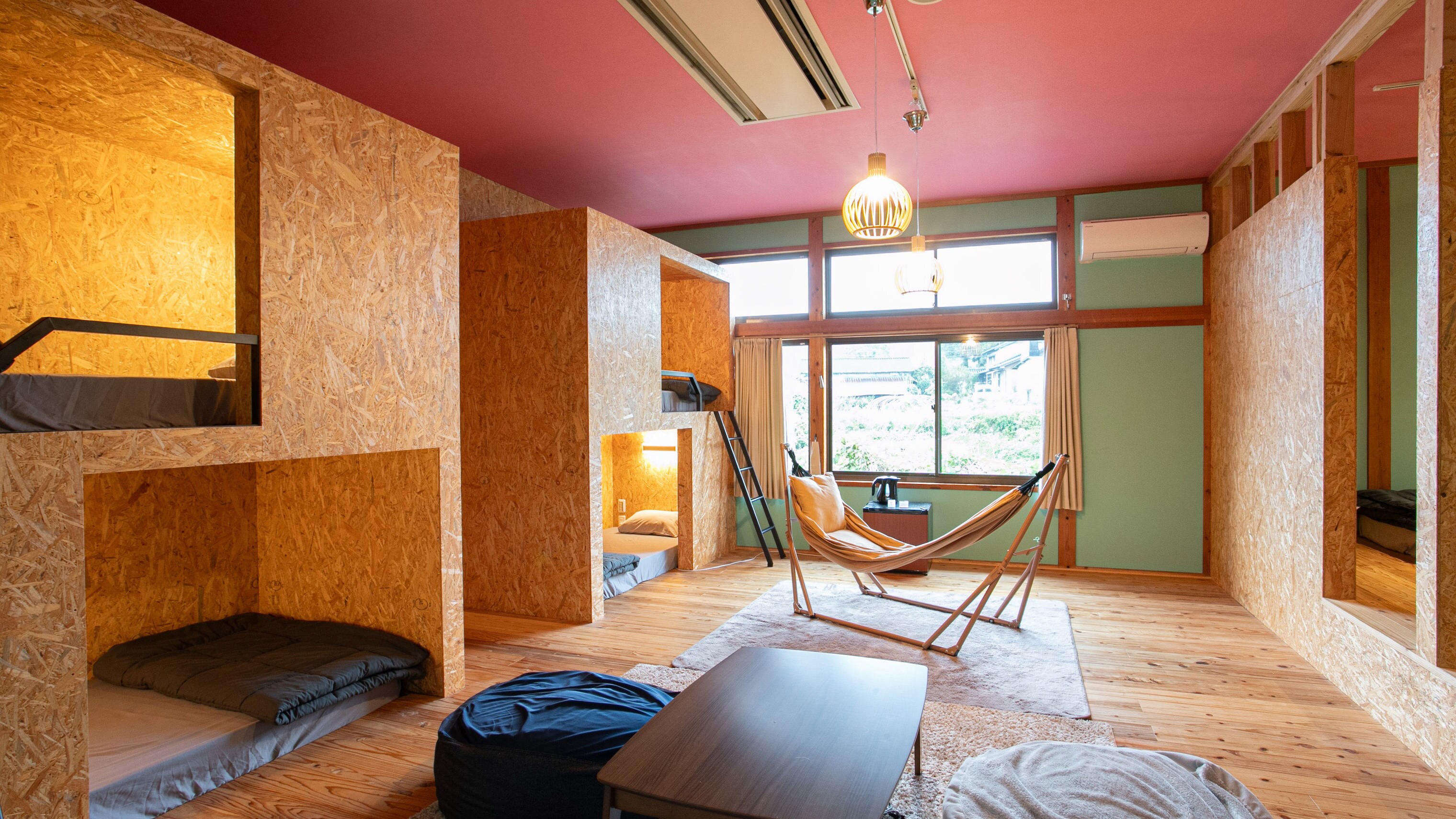 Family room: Shared bathroom (maximum 8 people)