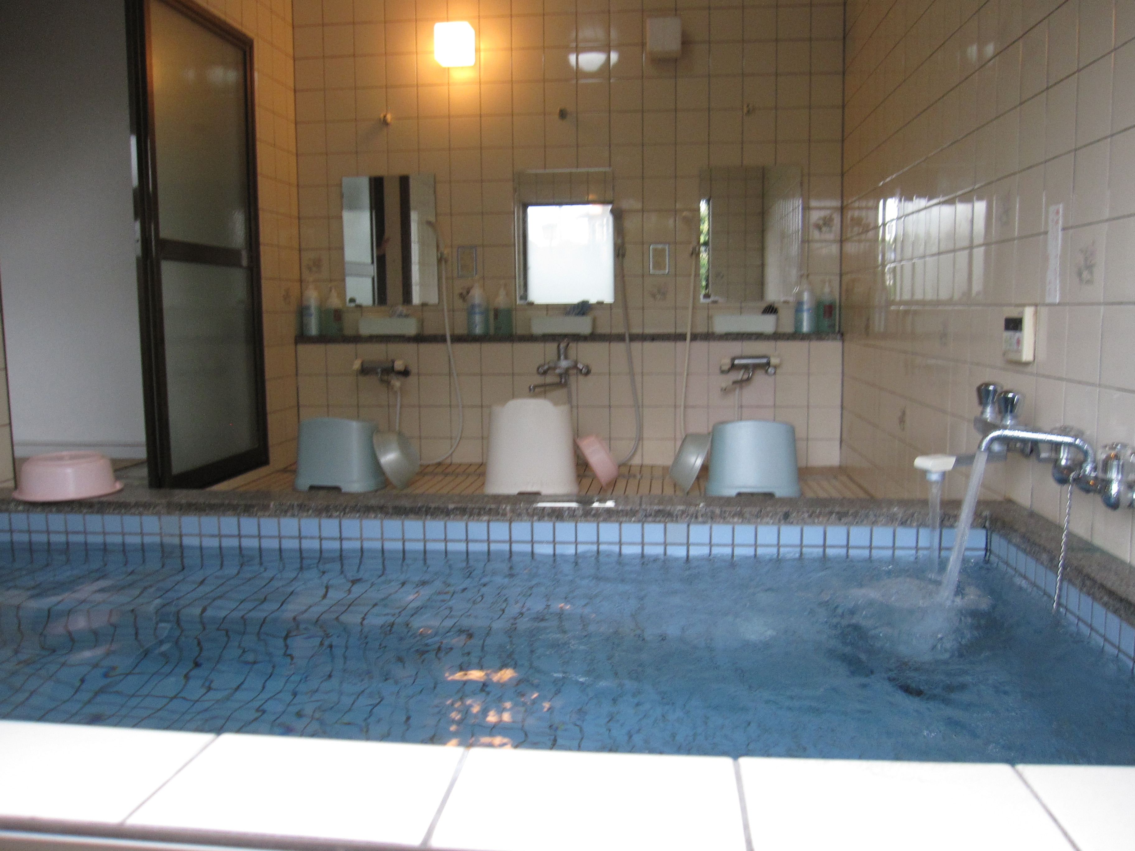 Large public bath 1