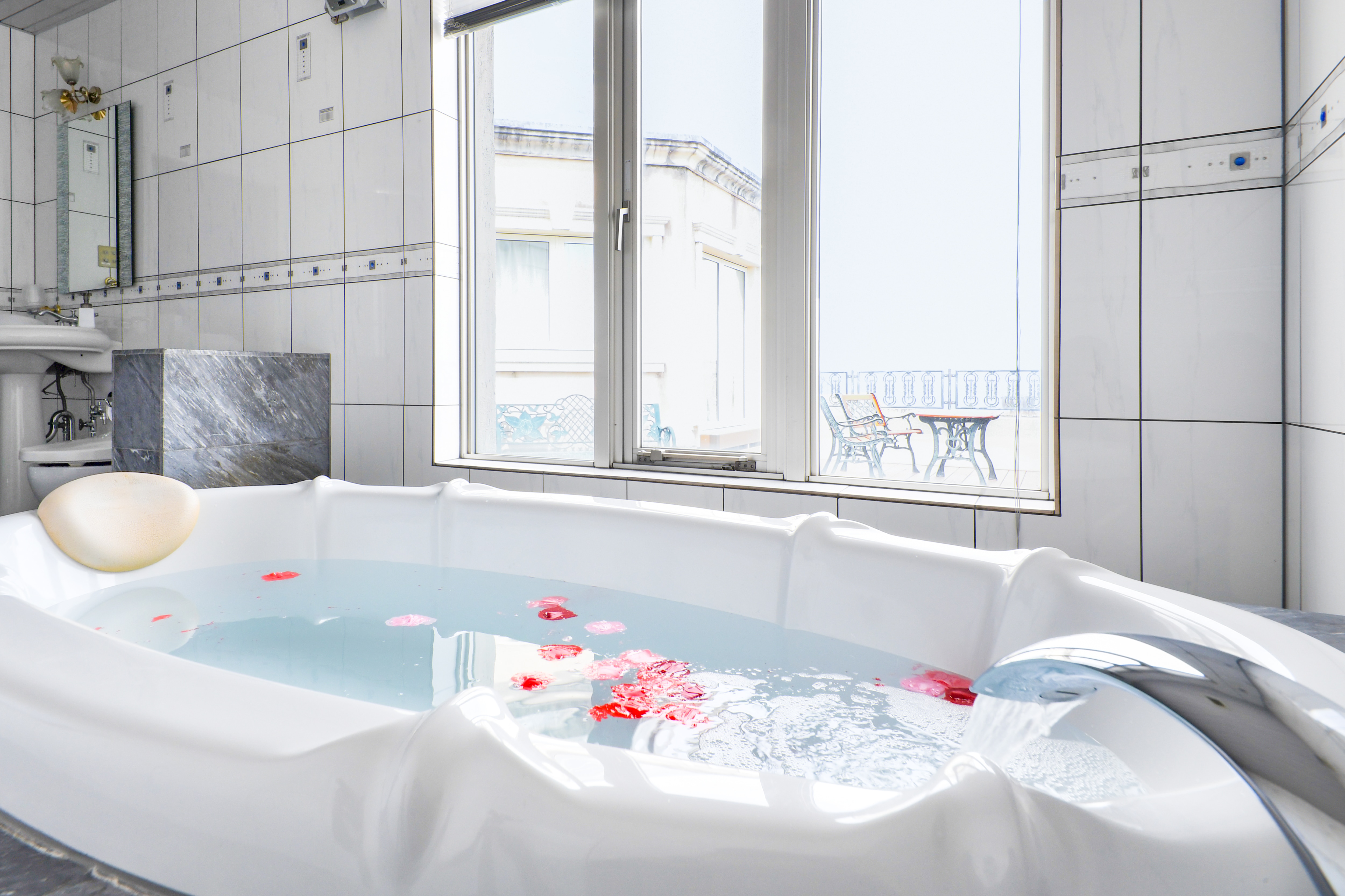 Sky Suite Bathroom