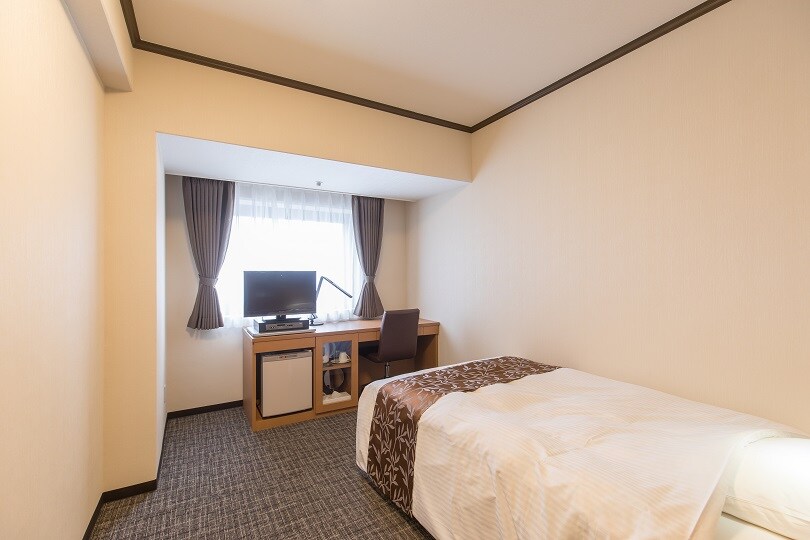 9th floor single room A