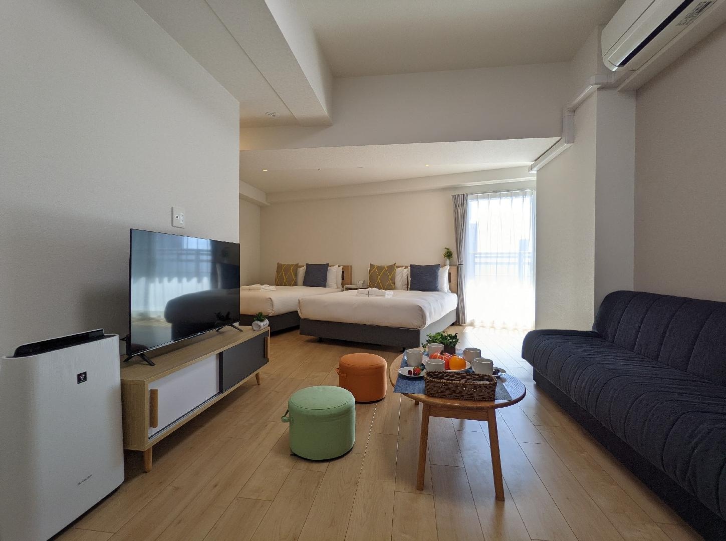 [Corner room] 2 double beds, 1 sofa bed/43 square meters