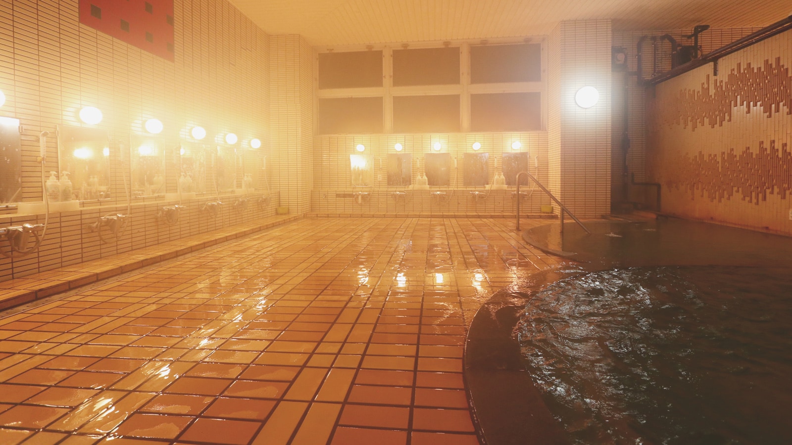 [Large public bath] Refresh yourself after a long day in the large natural hot spring bath!