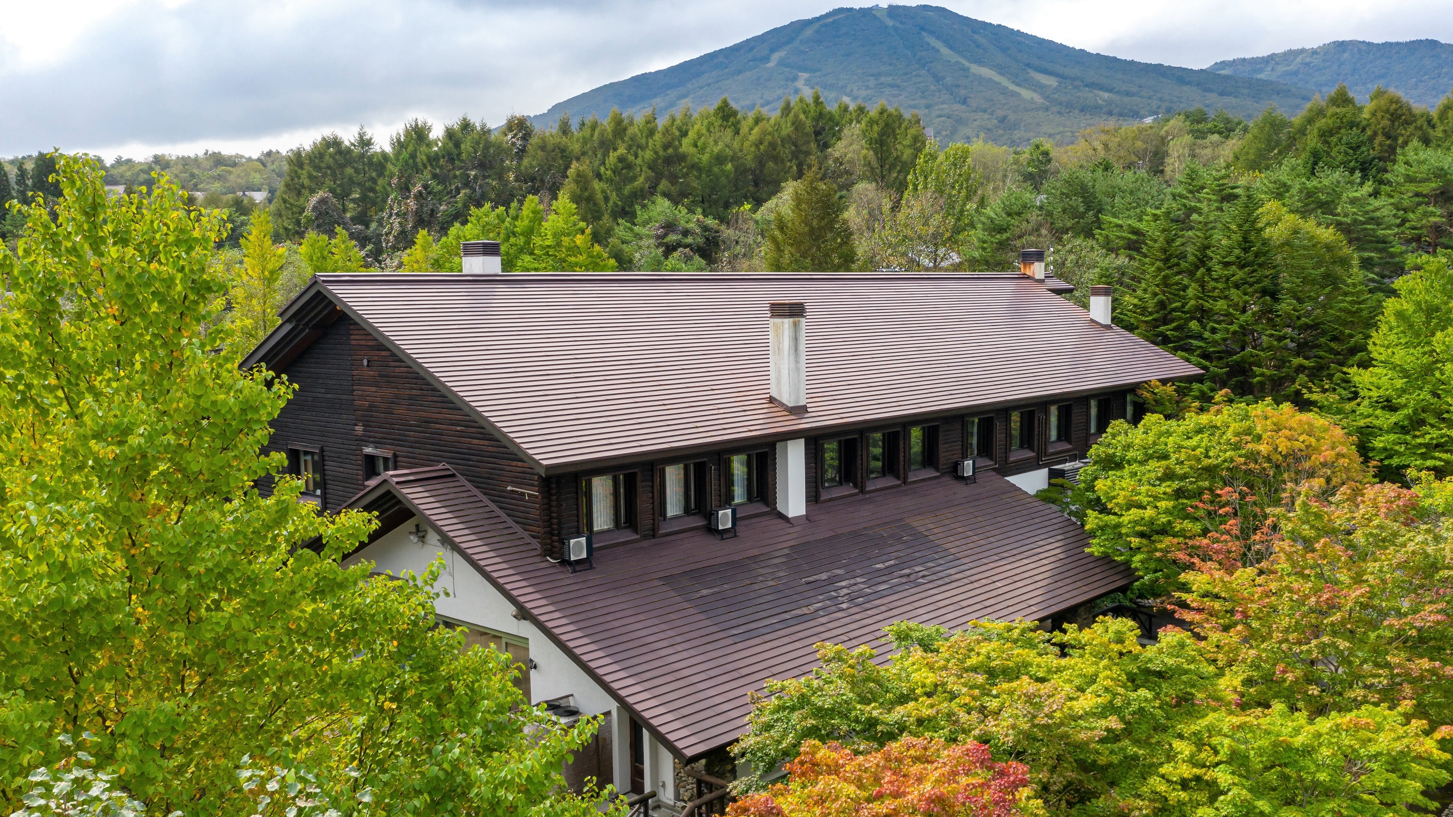 [Exterior] The environment surrounded by nature is perfect for refreshing yourself. Convenient to Appi Kogen Ski Resort!