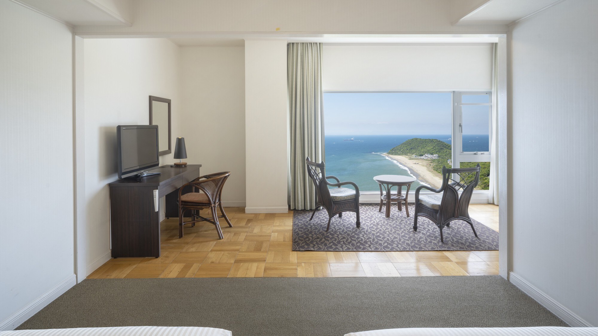■Deluxe Wide View Twin (Maximum 3 persons/46㎡)